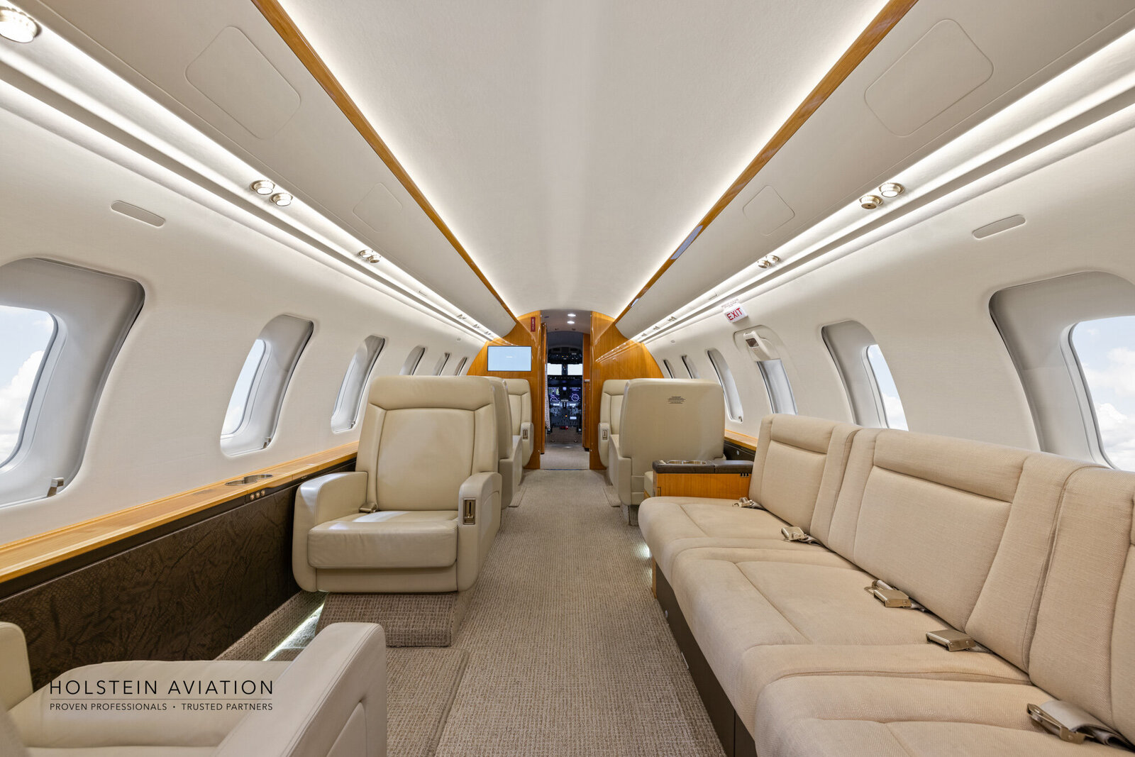 Challenger 605 Watermarked-3