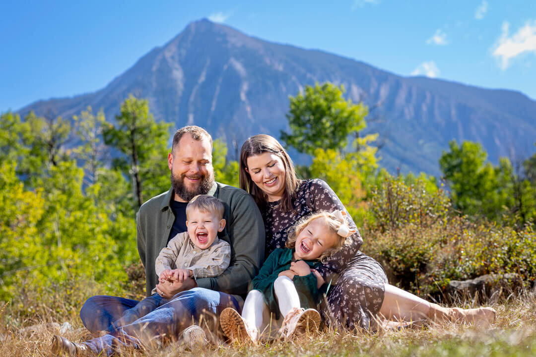 prepare kids for family photos