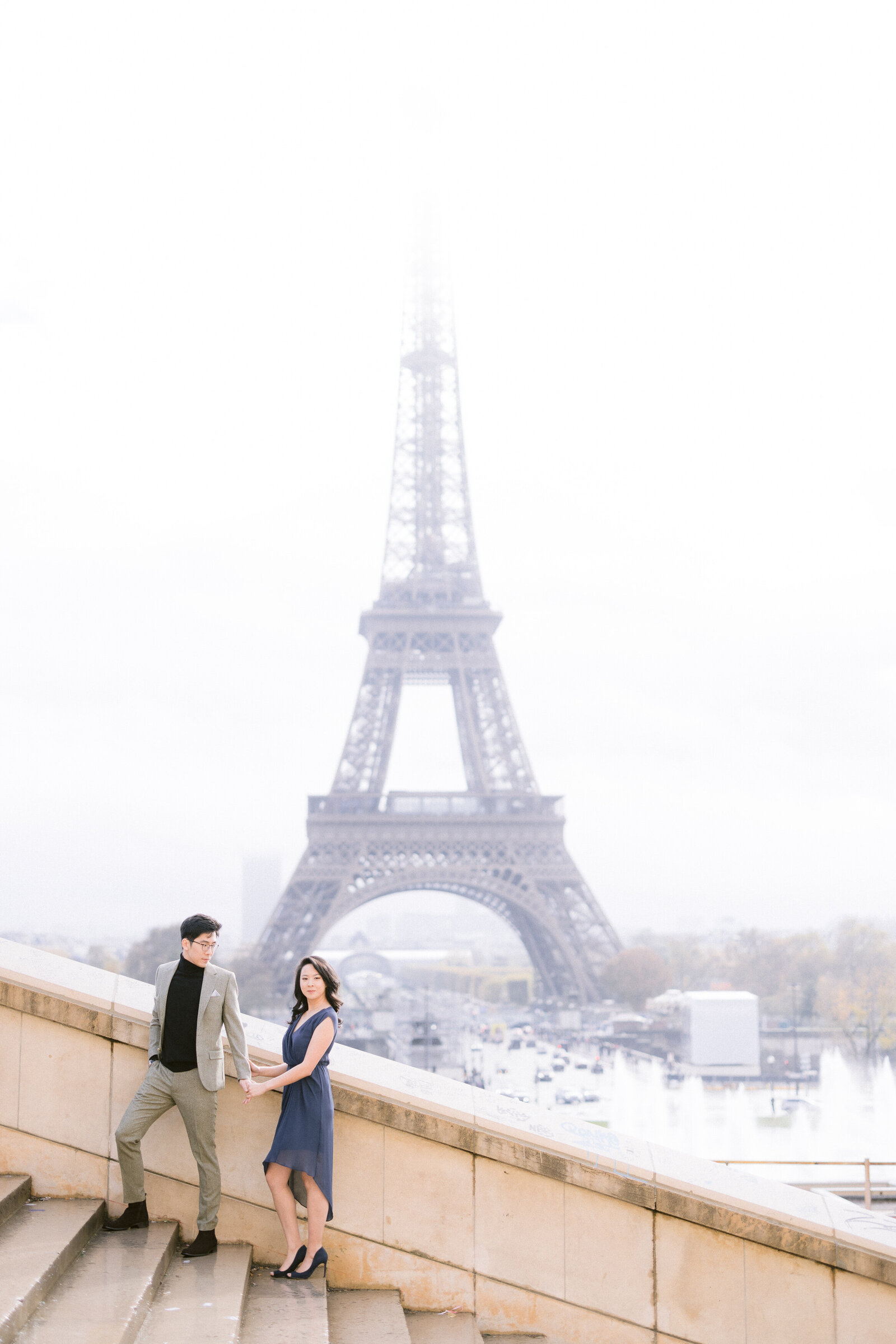 Paris_Chic_Modern_Engagement_Couple_Shoot_France_Fine_Art_Wedding_Photographer-2