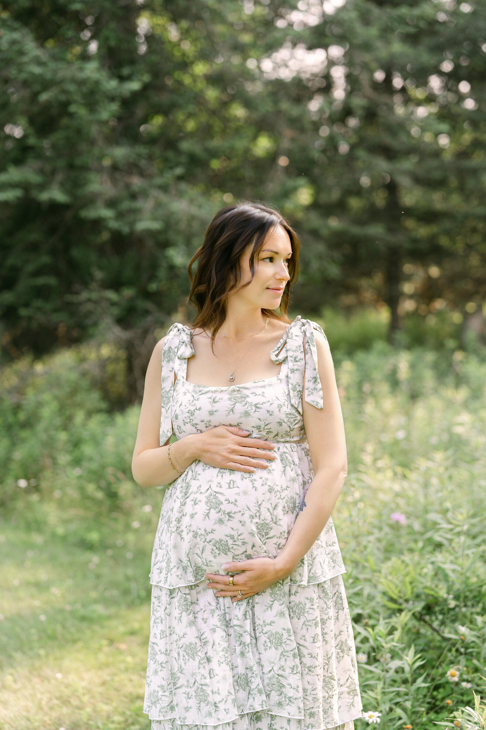 Maternity session in Iron Mountain at the Upper Peninsula of Michigan
