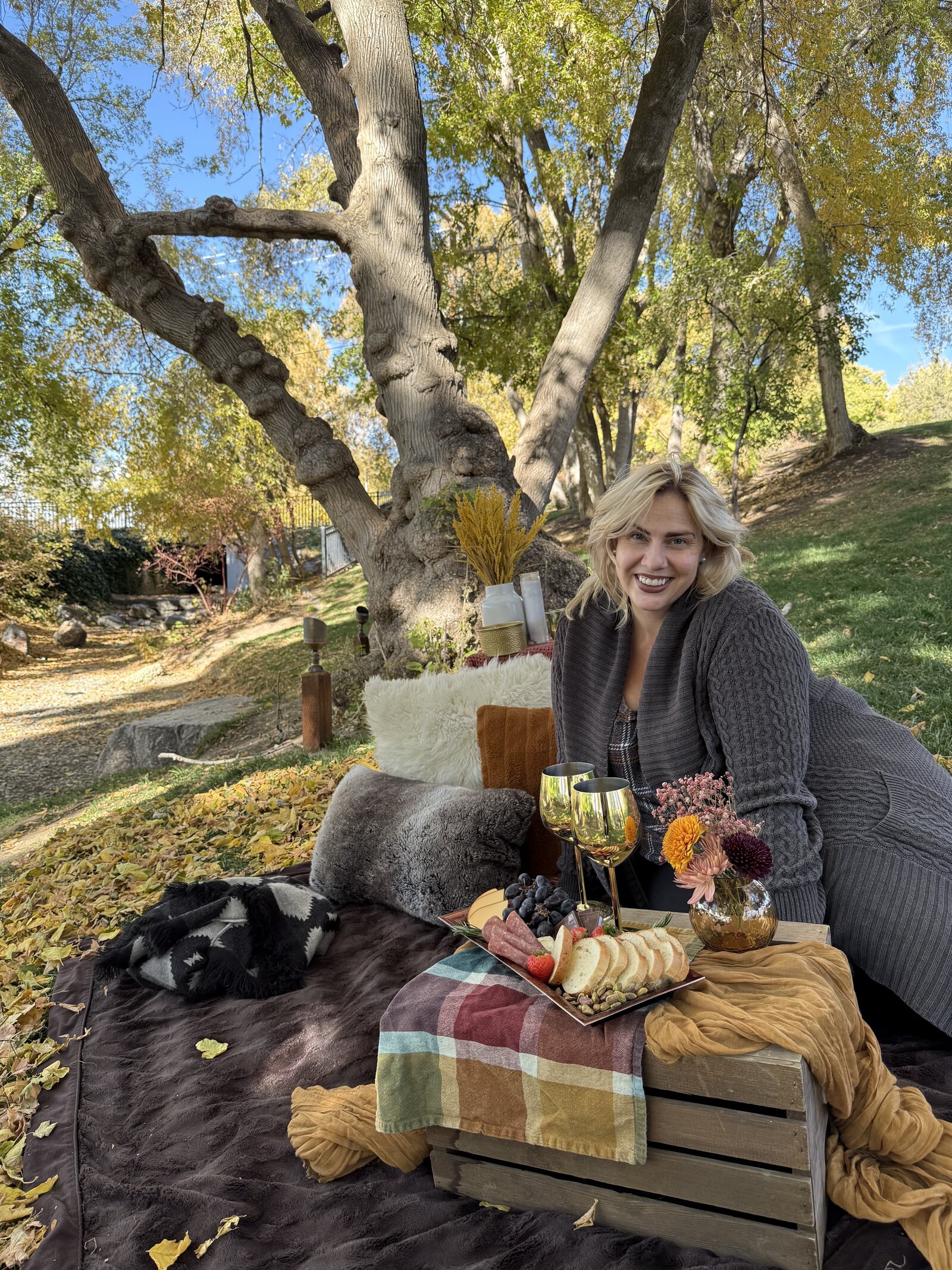 all-inclusive-utah-elopements-luxury-picnic