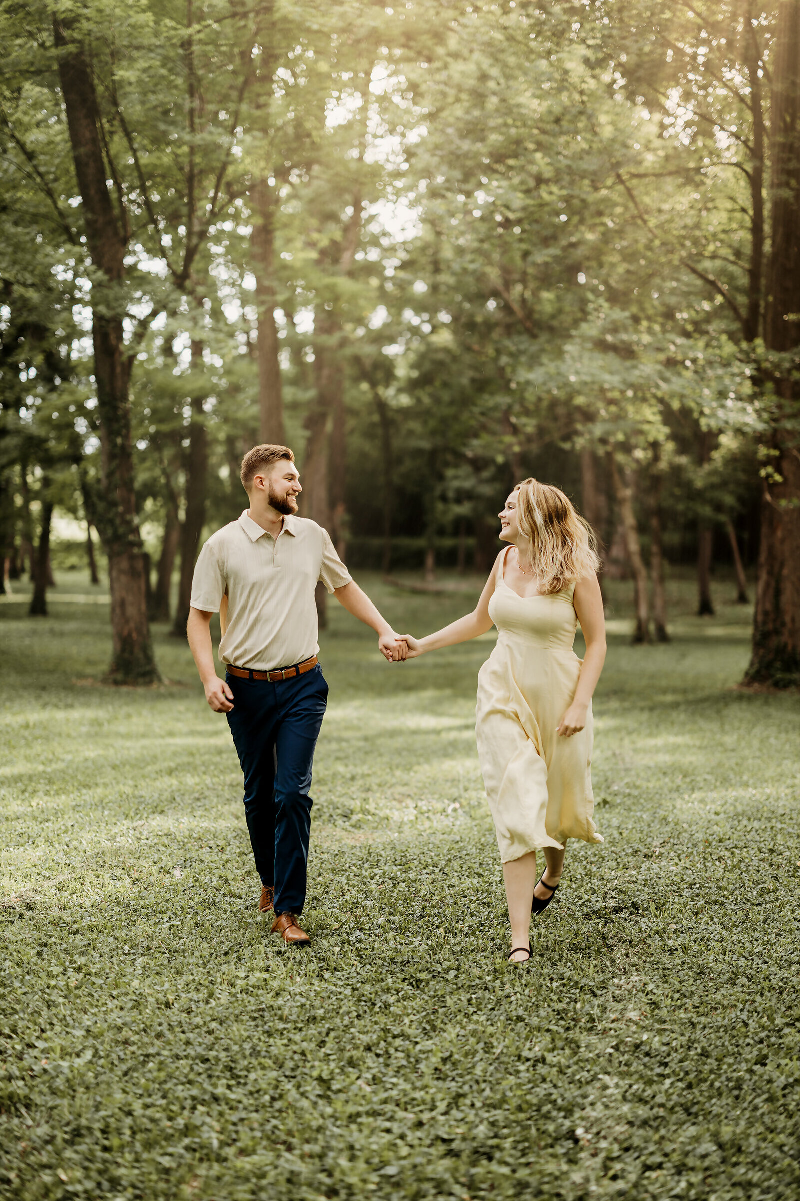 9395-Caleb-Maddie-Engagement-Indianapolis-8x10