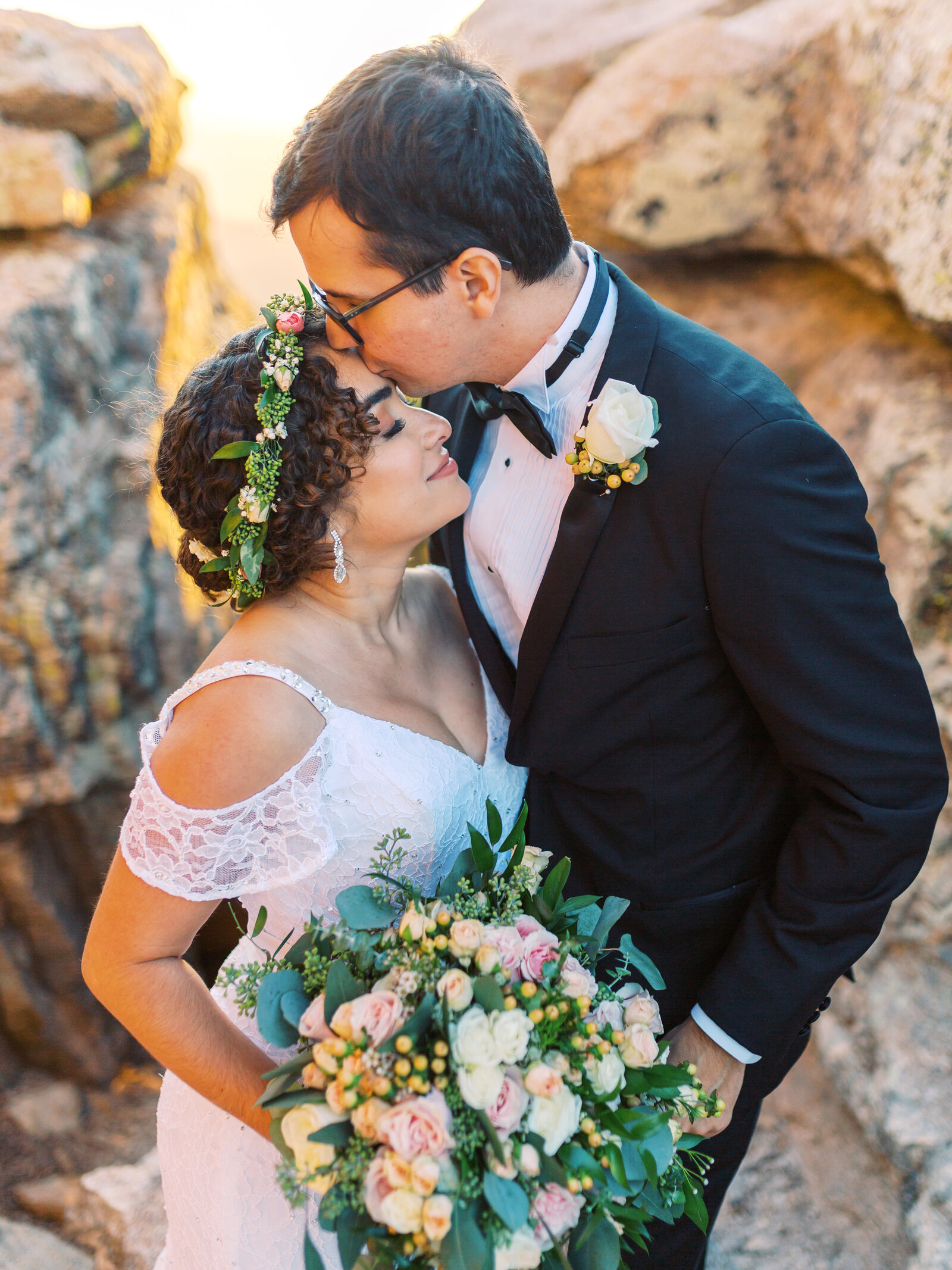 Beatriz&Frankie-Elopement-SneakPeeks (24 of 36)