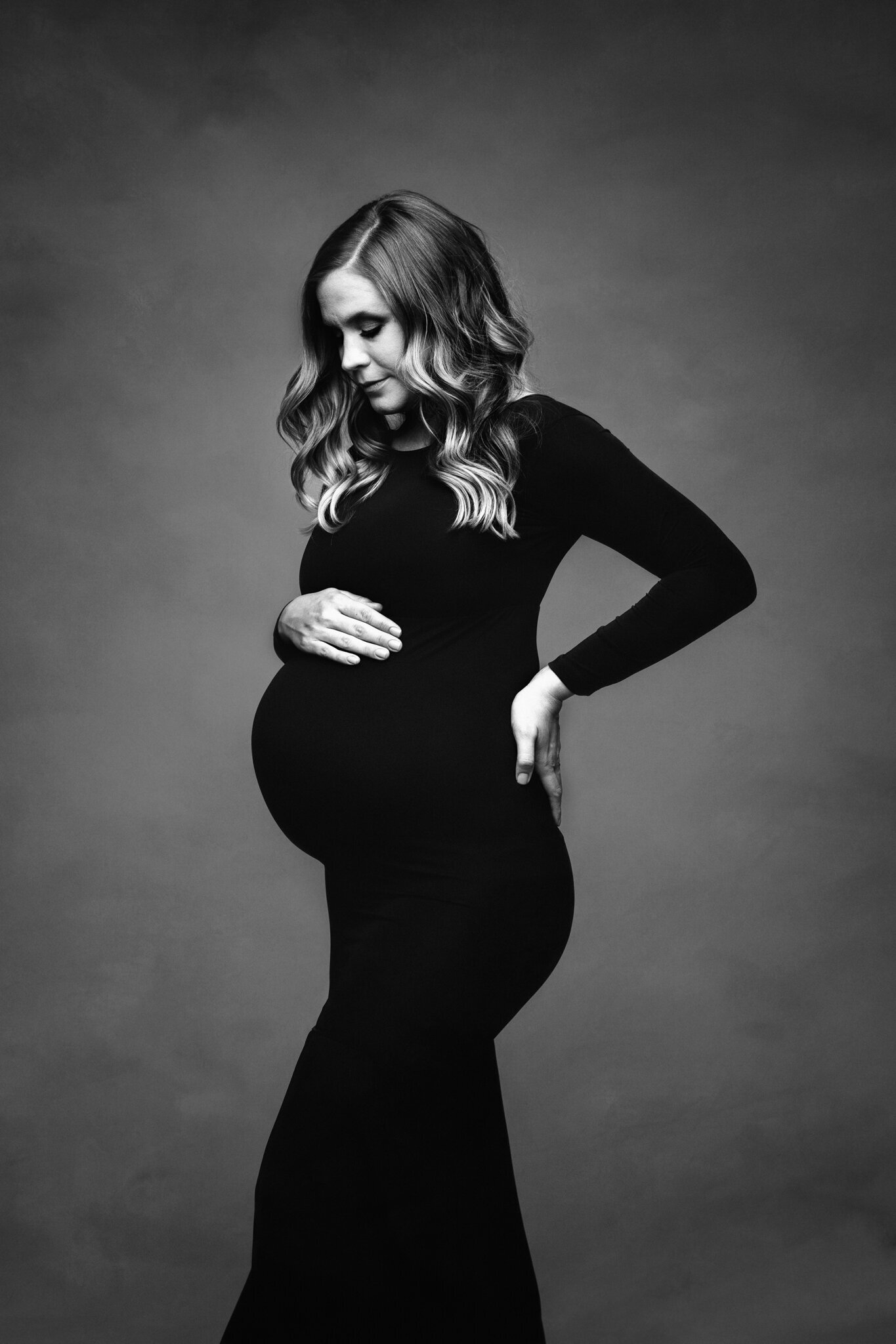 NW Arkansas maternity photographer, maternity photography near me, maternity portraits NW Arkansas, pregnancy photoshoot near me
