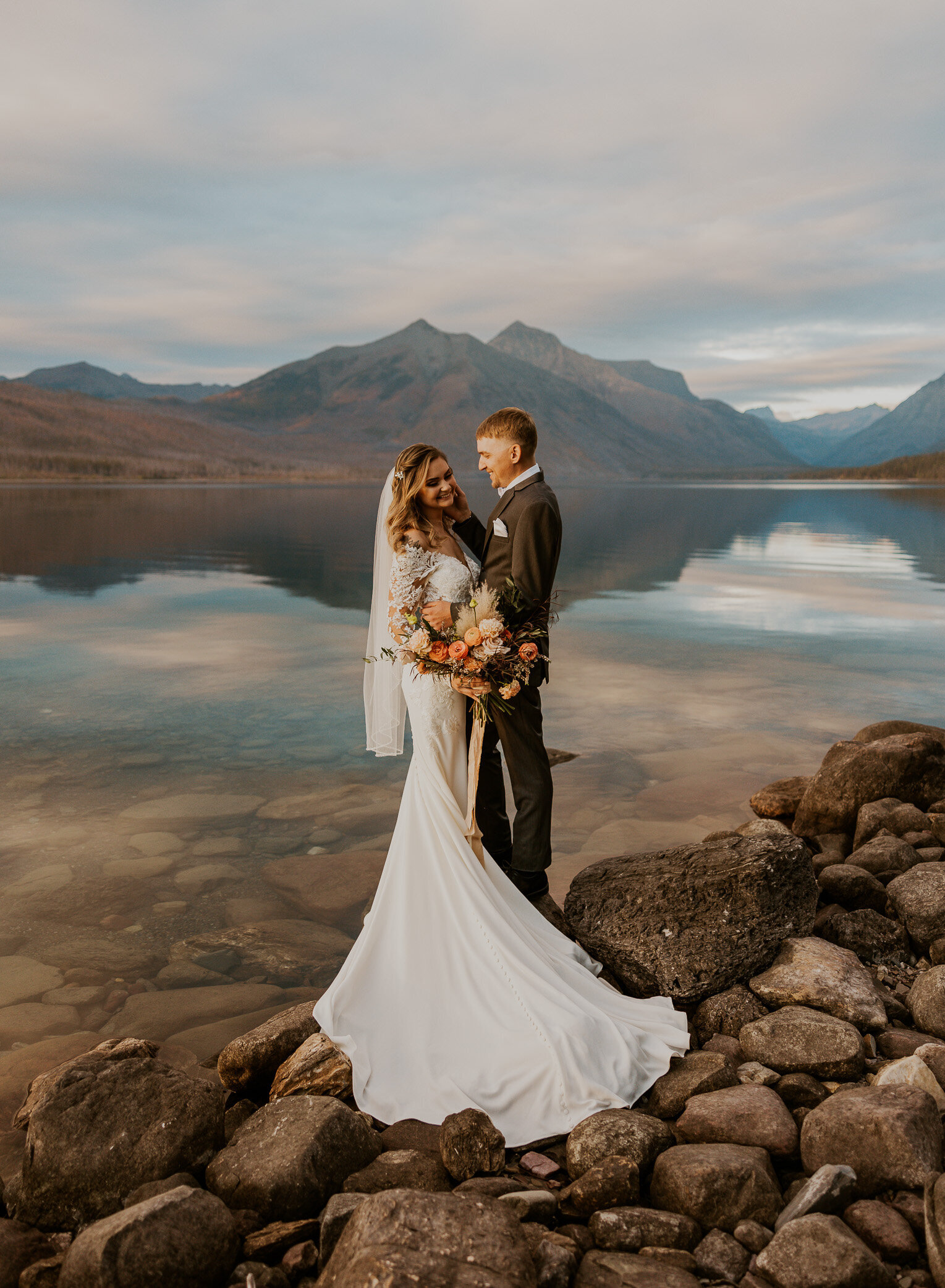 Adventure elopement photographer capturing elopement ceremonies in Glacier National Park