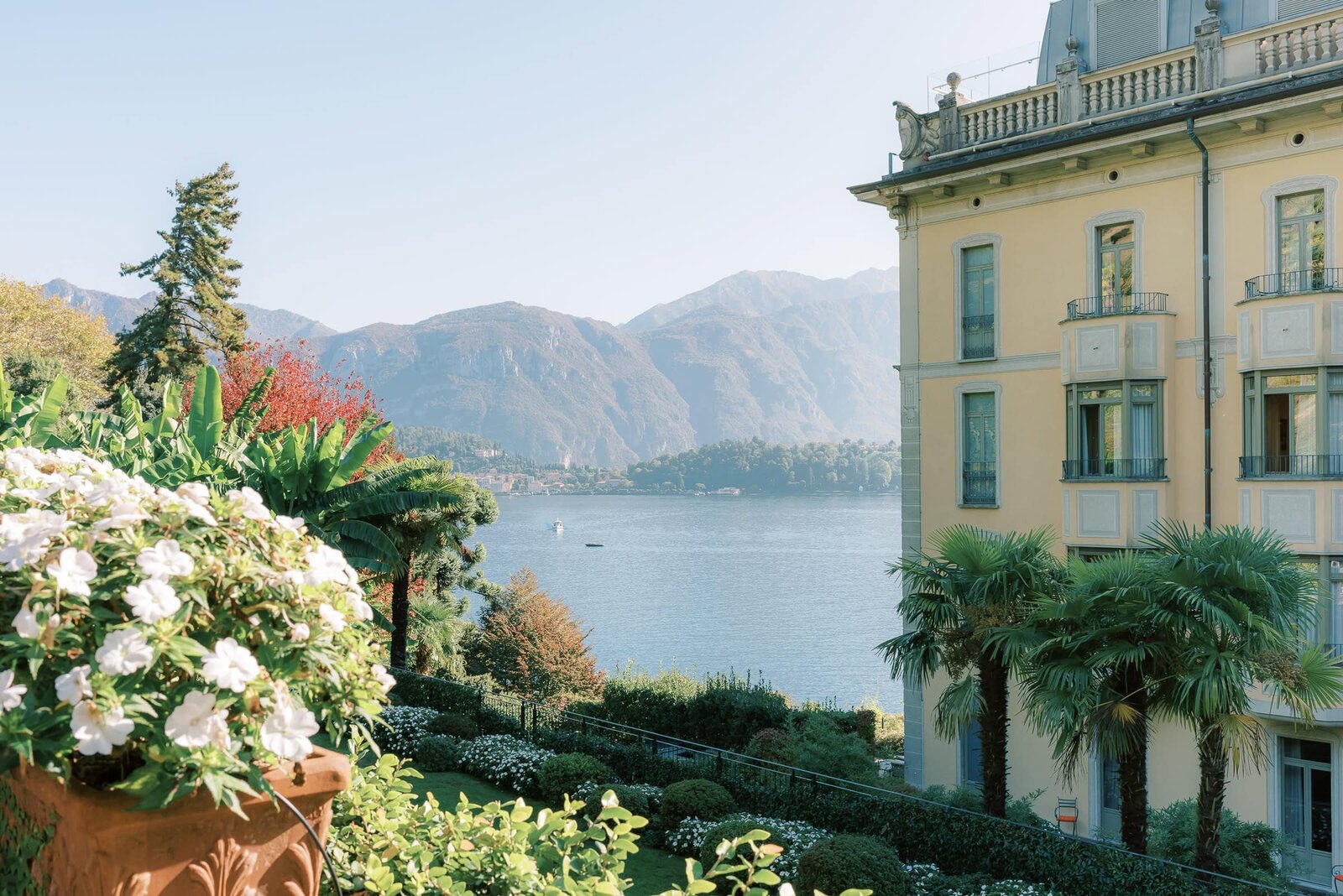 Destination Wedding Photographer Anna Lundgren in Stockholm Wedding in Lake Como at The Grand Hotel Tremezzo_178