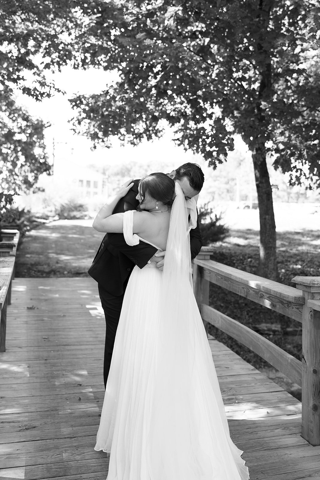 Caroline-Matt-Sassafras-Arkansas-Wedding-Kyra-Noel-Photography-7878-2_websize