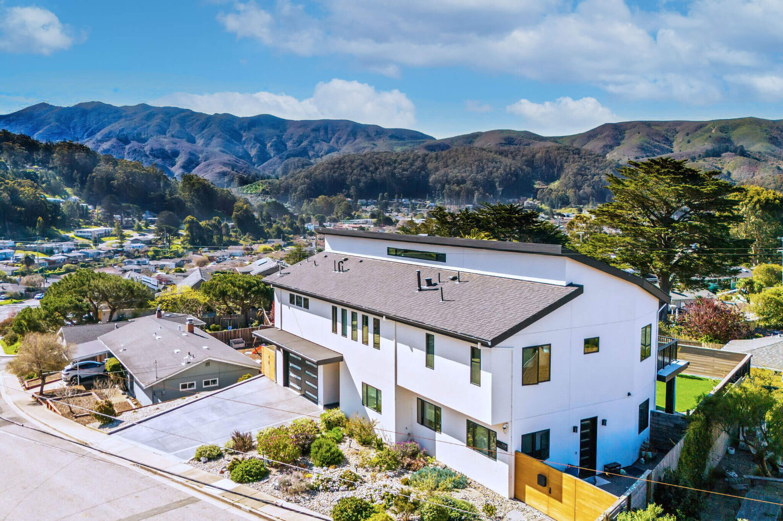 hjmls2_michael-jimenez-pacifica-realtor-homes-for-sale-top-real-estate-agent-san-francisco-bay-area