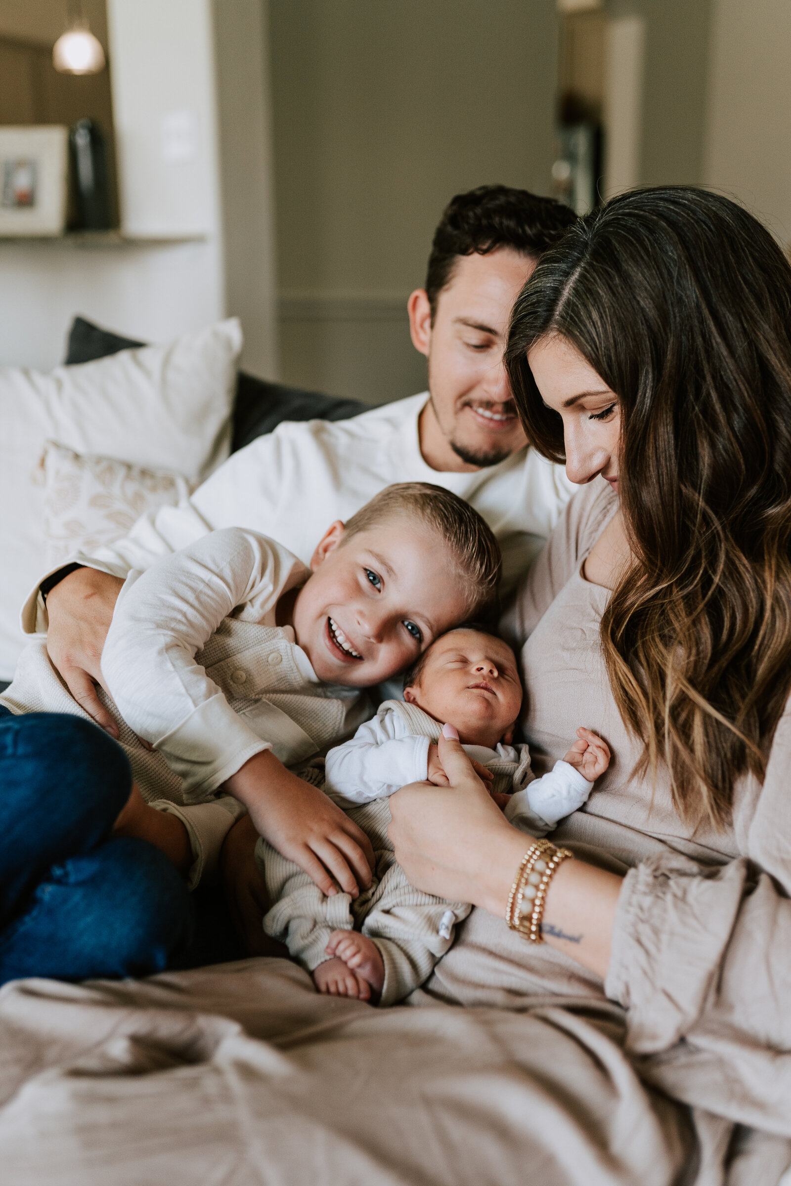 BrendaTurrubiartePhotography_KeckNewborn0021