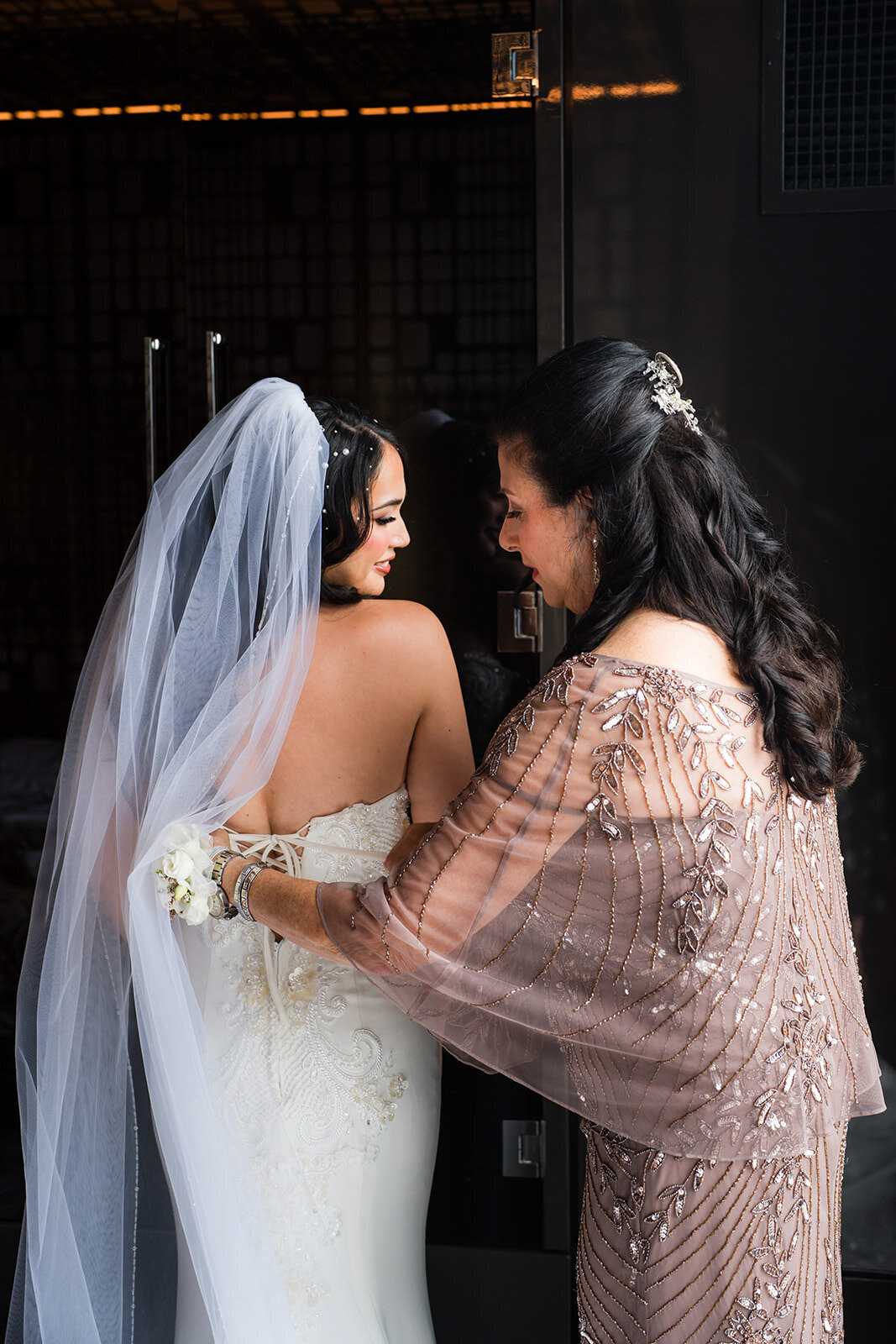 TheWHotelPhiladelphiaWedding-57