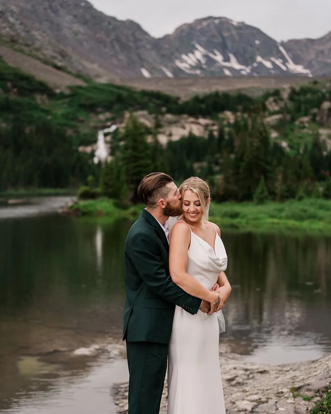 Exchange your vows in an elegant elopement ceremony at a cozy mountain lodge, and let Sam Immer Photography capture the beauty and joy of the moment.
