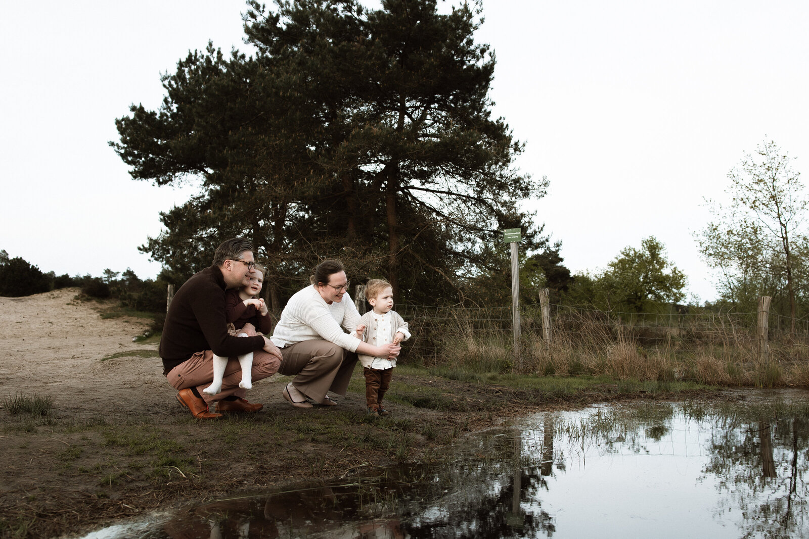 zwangerschapsfotoshoot fotoshoot baby gezins fotoshoot fotograaf eindhoven fotoshoot valkenswaard trouwfotograaf bruidsfotografie valkenswaard