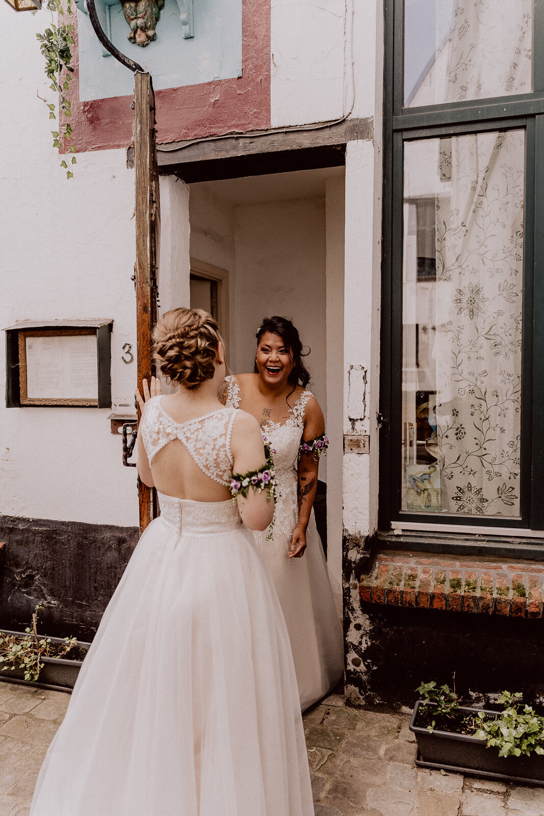 Bruidsmake-up artieste aan huis, bruidskapsel aan huis, bruidstyling. Bruidstyling Antwerpen. Naturelle bruidsmakeup.