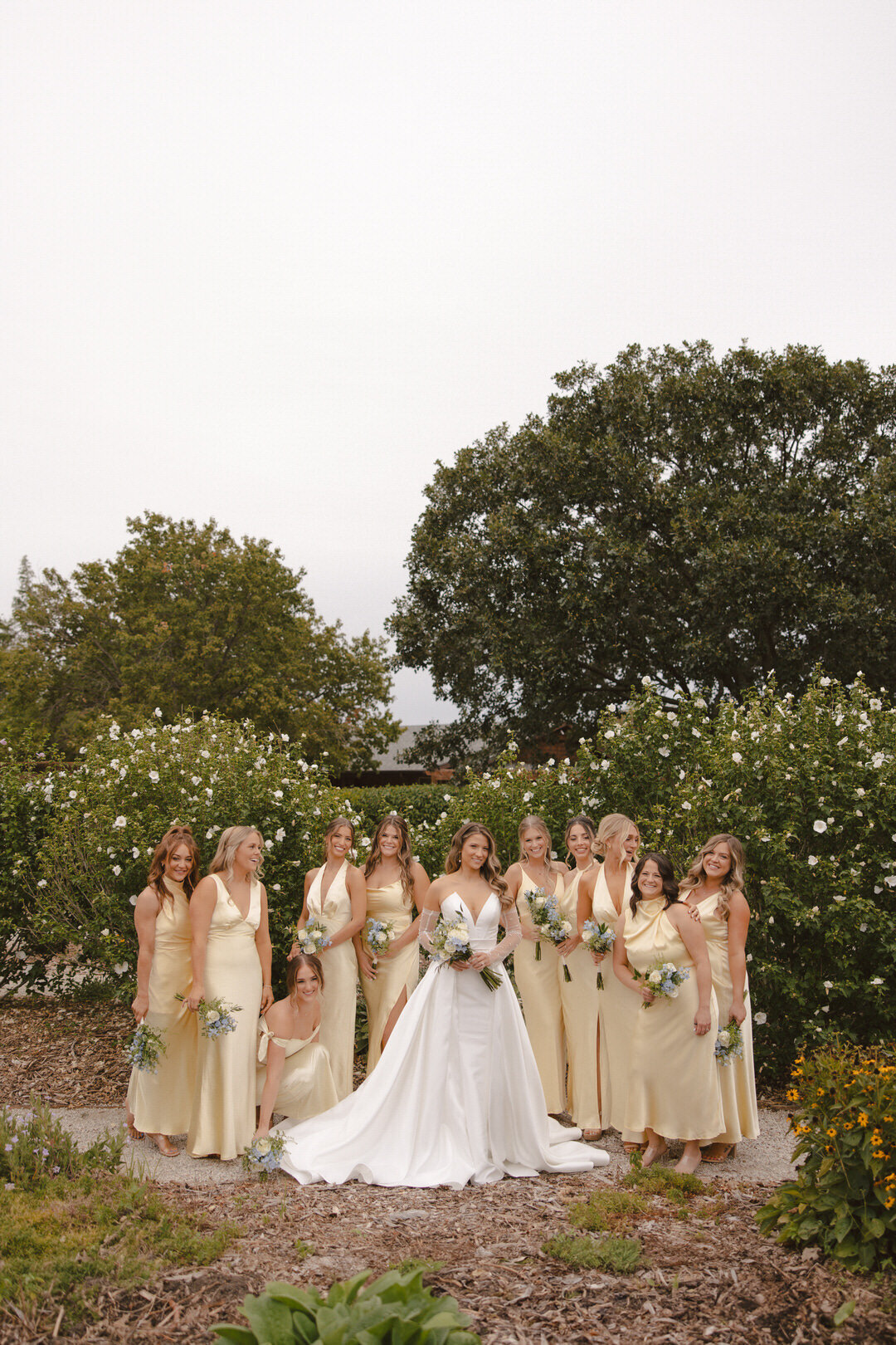 reuben-wedding-teasers-prairie-hill-vineyard-kayxbee-160