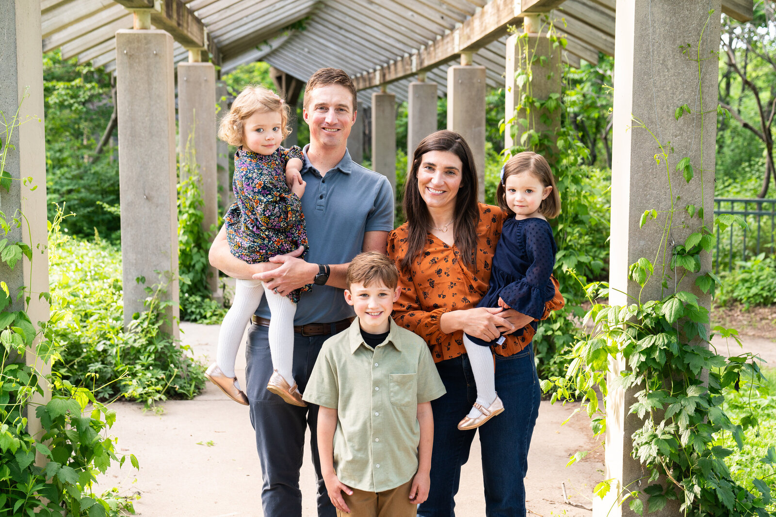 Family picture color schemes