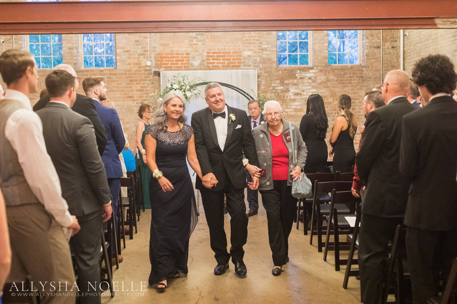 Wedding-at-The-Factory-on-Barclay-in-Milwaukee-0861