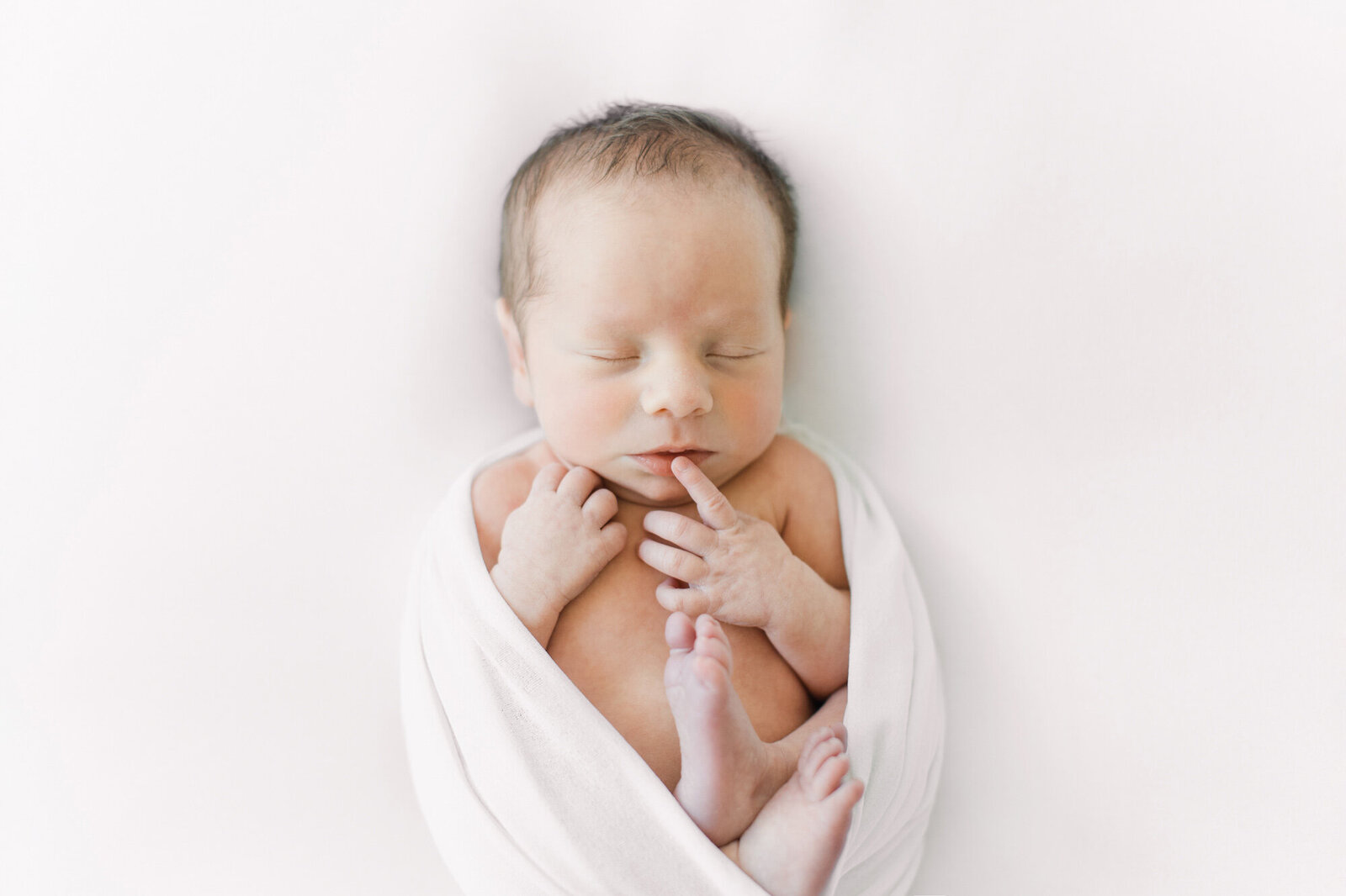 bentonville-family-of-five-newborn-photos-8