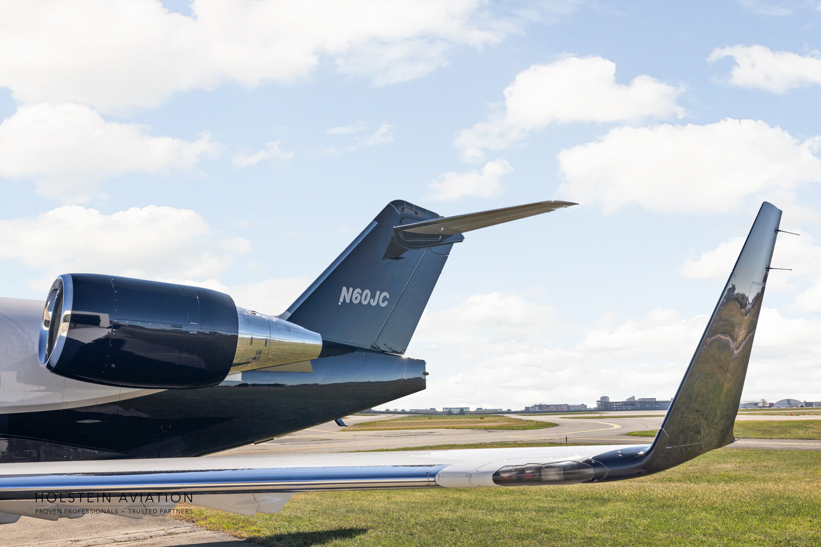 Challenger 604 N60JC Watermarked-35