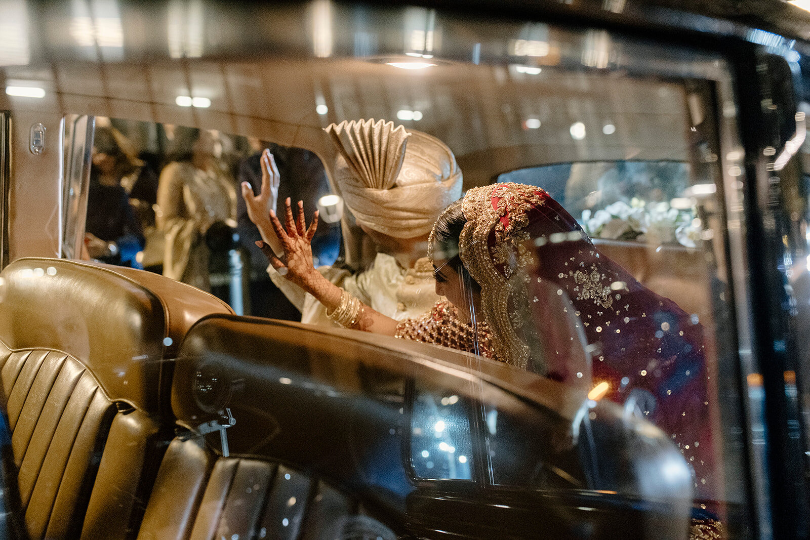 walima-pakistani-muslim-all-red-wedding-31