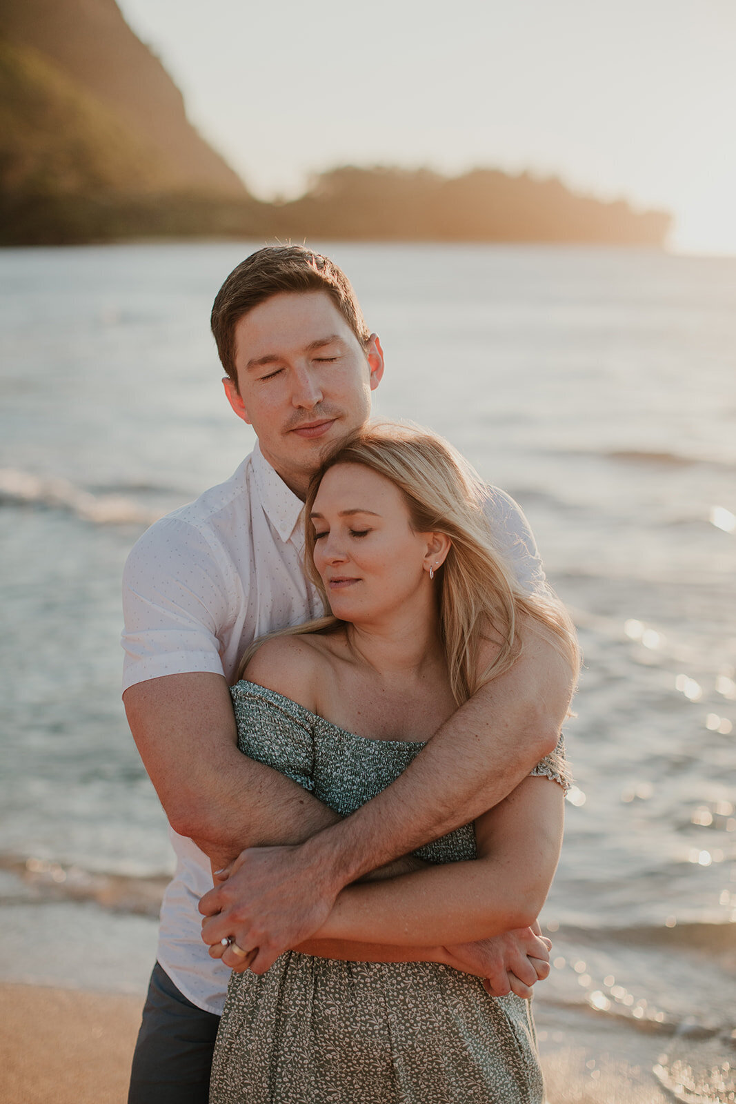 kauai-wedding-photographer-tunnels-beach-0016