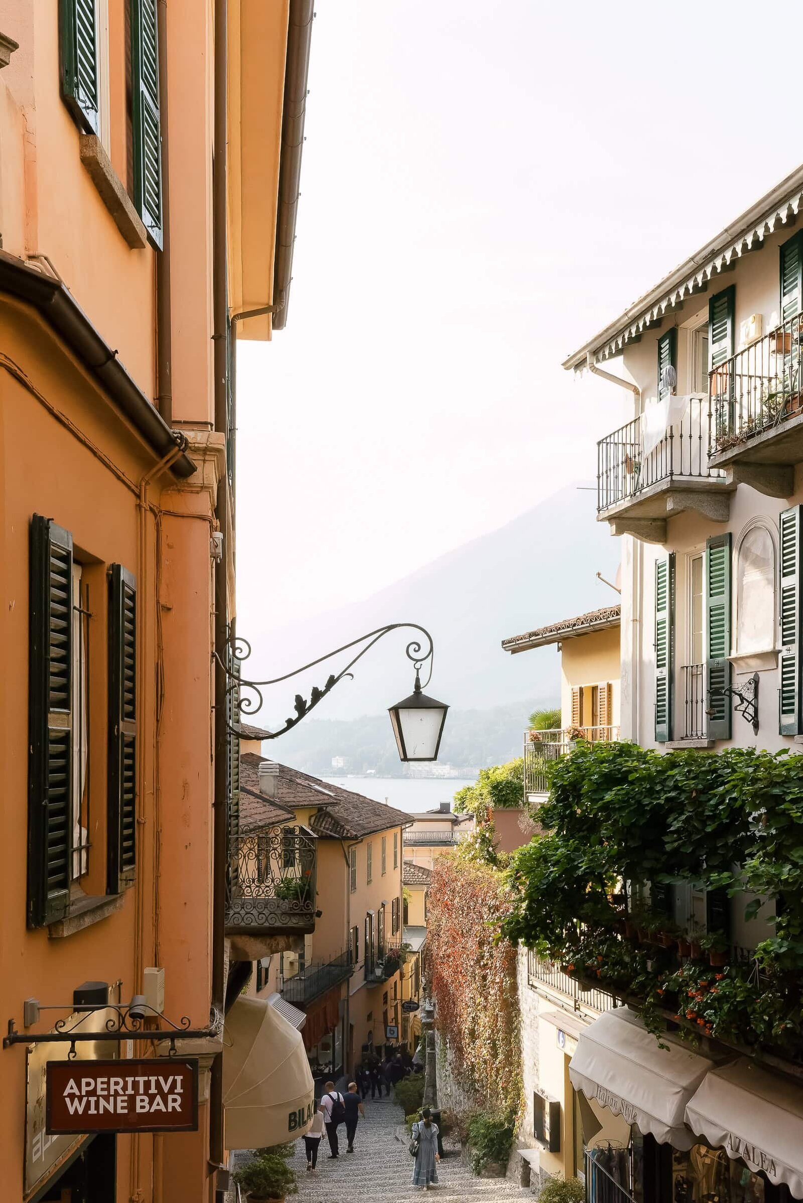 Destination Wedding Photographer Anna Lundgren in Stockholm Wedding in Lake Como _002