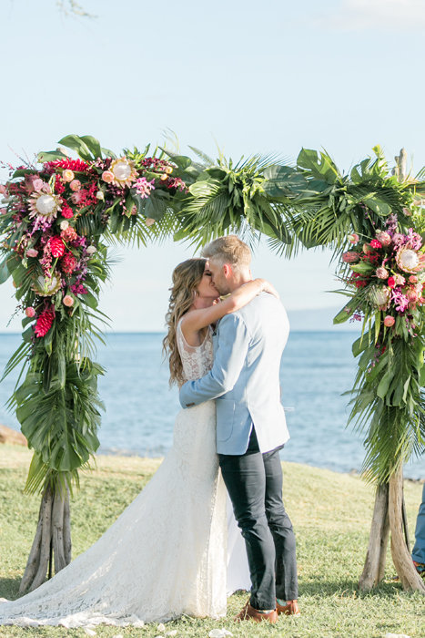 W0510_Wright_Olowalu-Maluhia_Maui-Wedding_CaitlinCatheyPhoto_2107