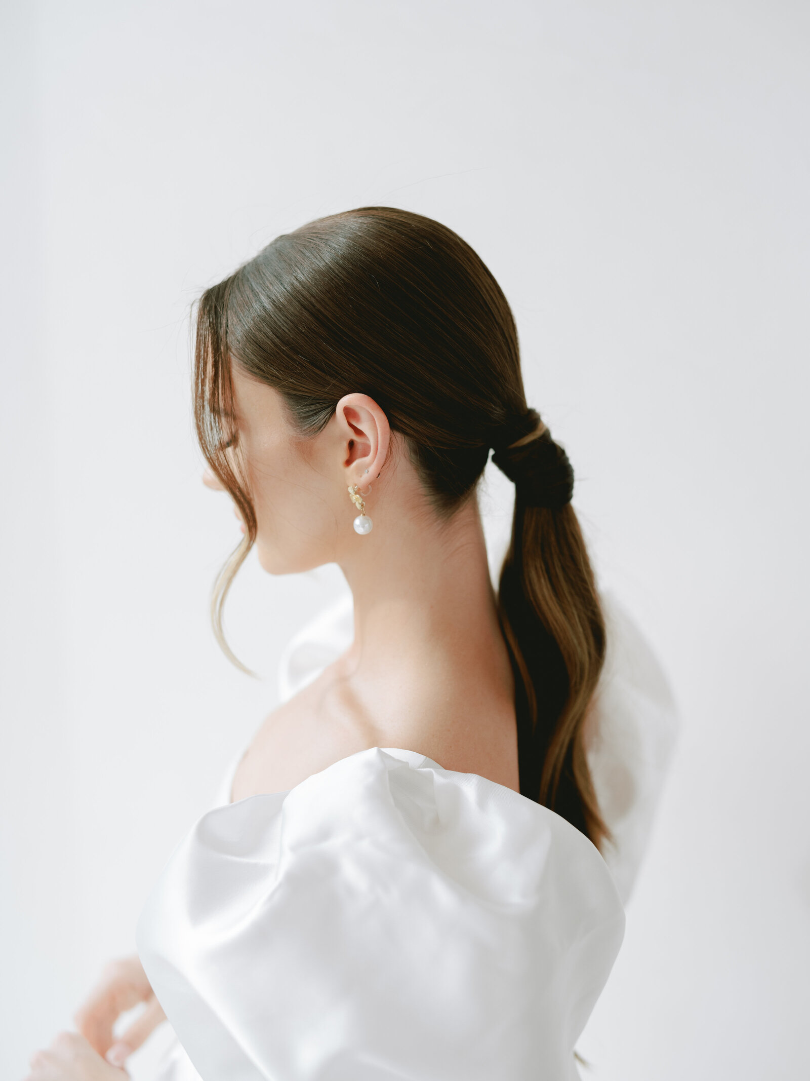 Sleek ponytail at Solage Napa Valley Wedding wedding