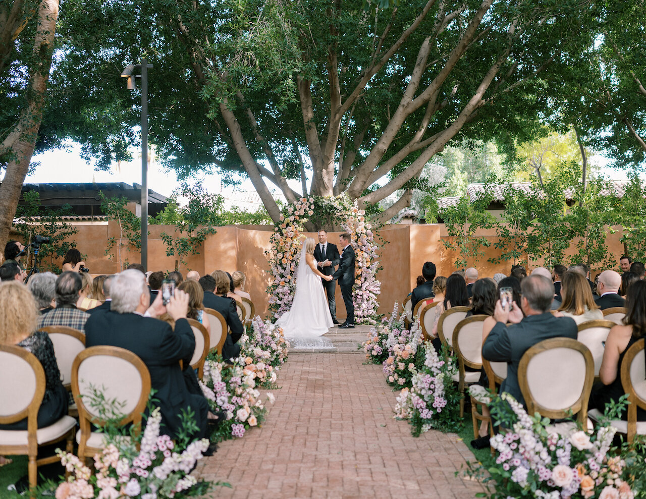 reception-altar-space-royal-palms-winter-wedding-flowers-phoenix-az