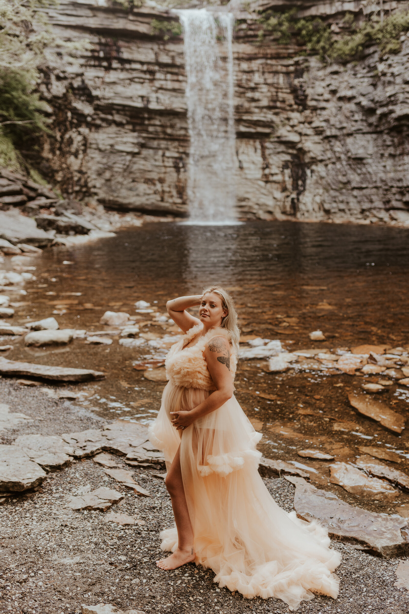 Maternity-photoshoot-minnewaska-ny-love-to-lems-photography (19)
