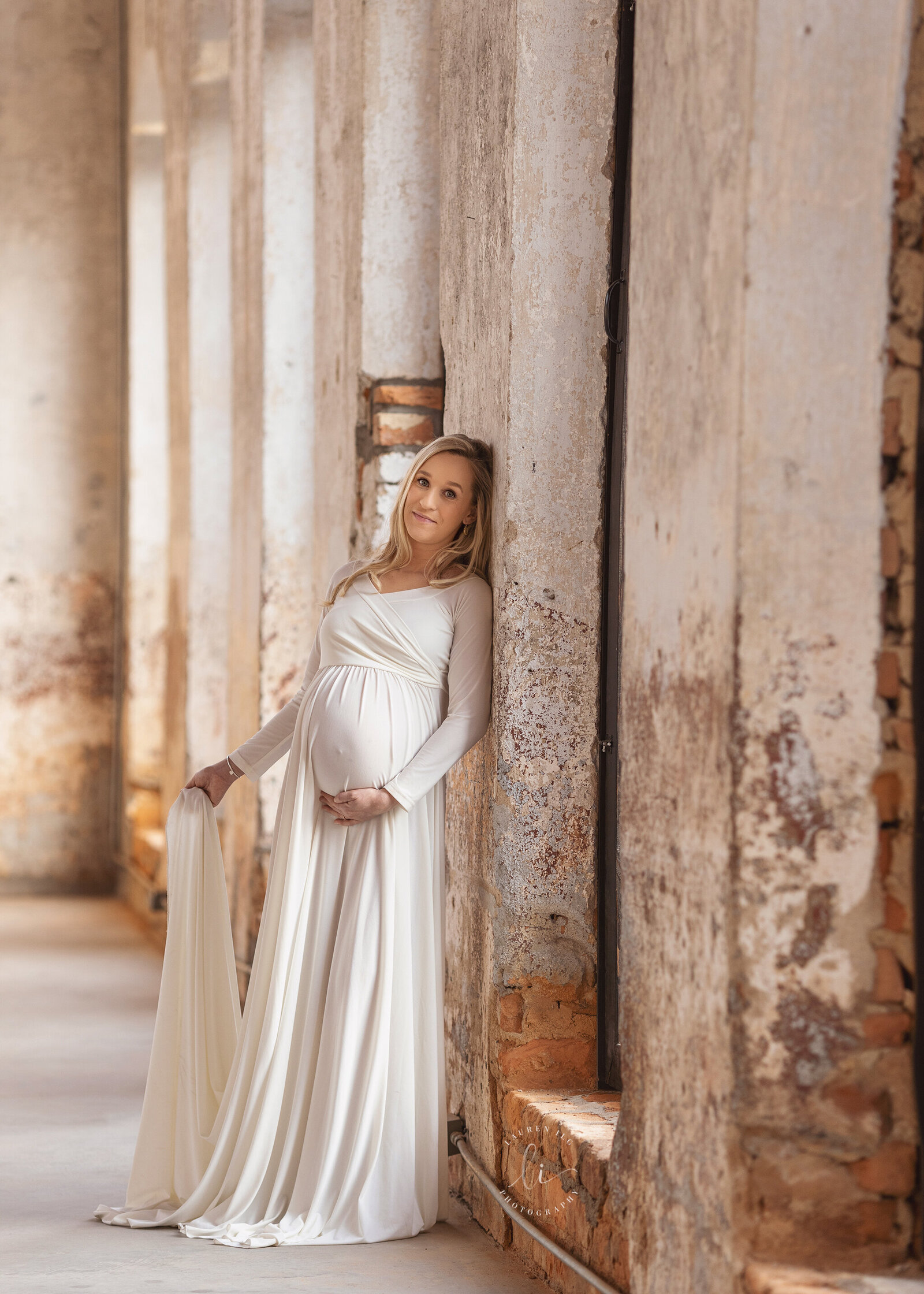 Maternity-Photographer-Glamorous-Luxury-Charlotte-Lake-Norman-NC-Grand