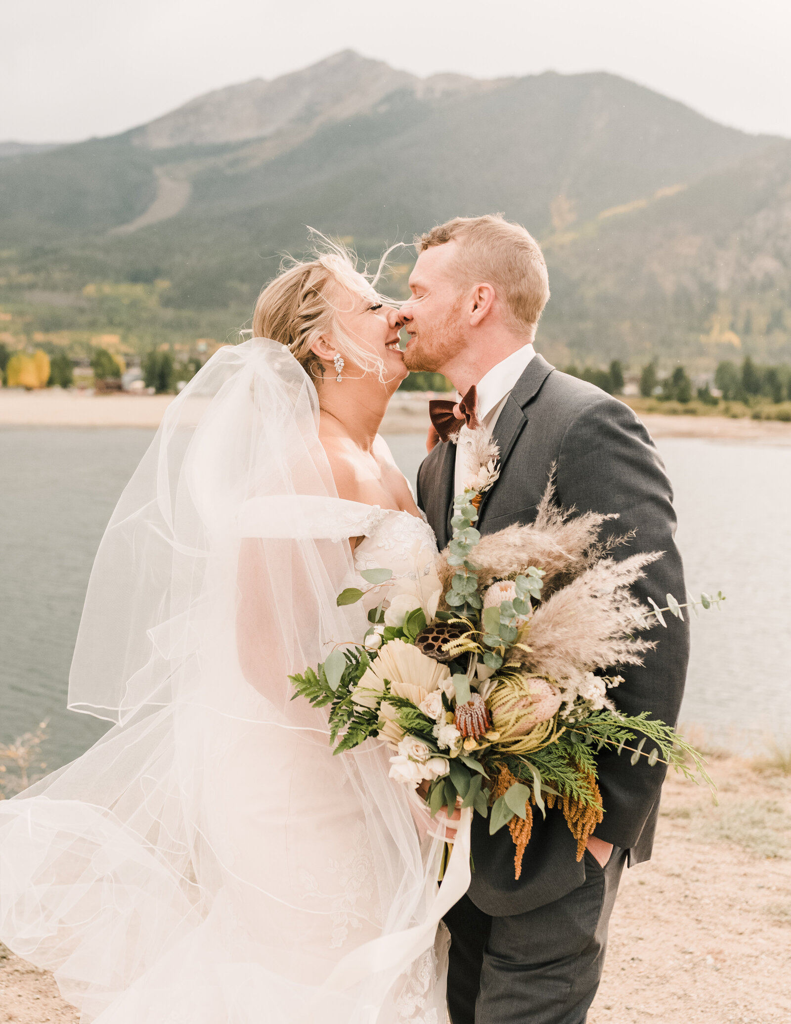 BFP-billy-katie-wedding-10milemusichall-frisco-colorado-4