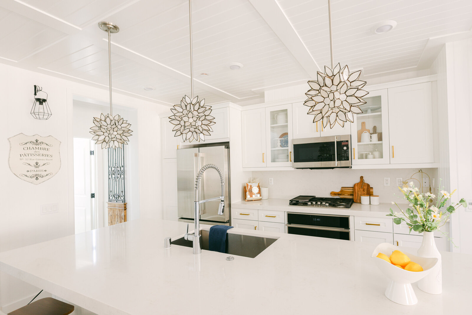 Light Airy kitchen in Mission beach orange county airbnb photographer carlsbad encintas