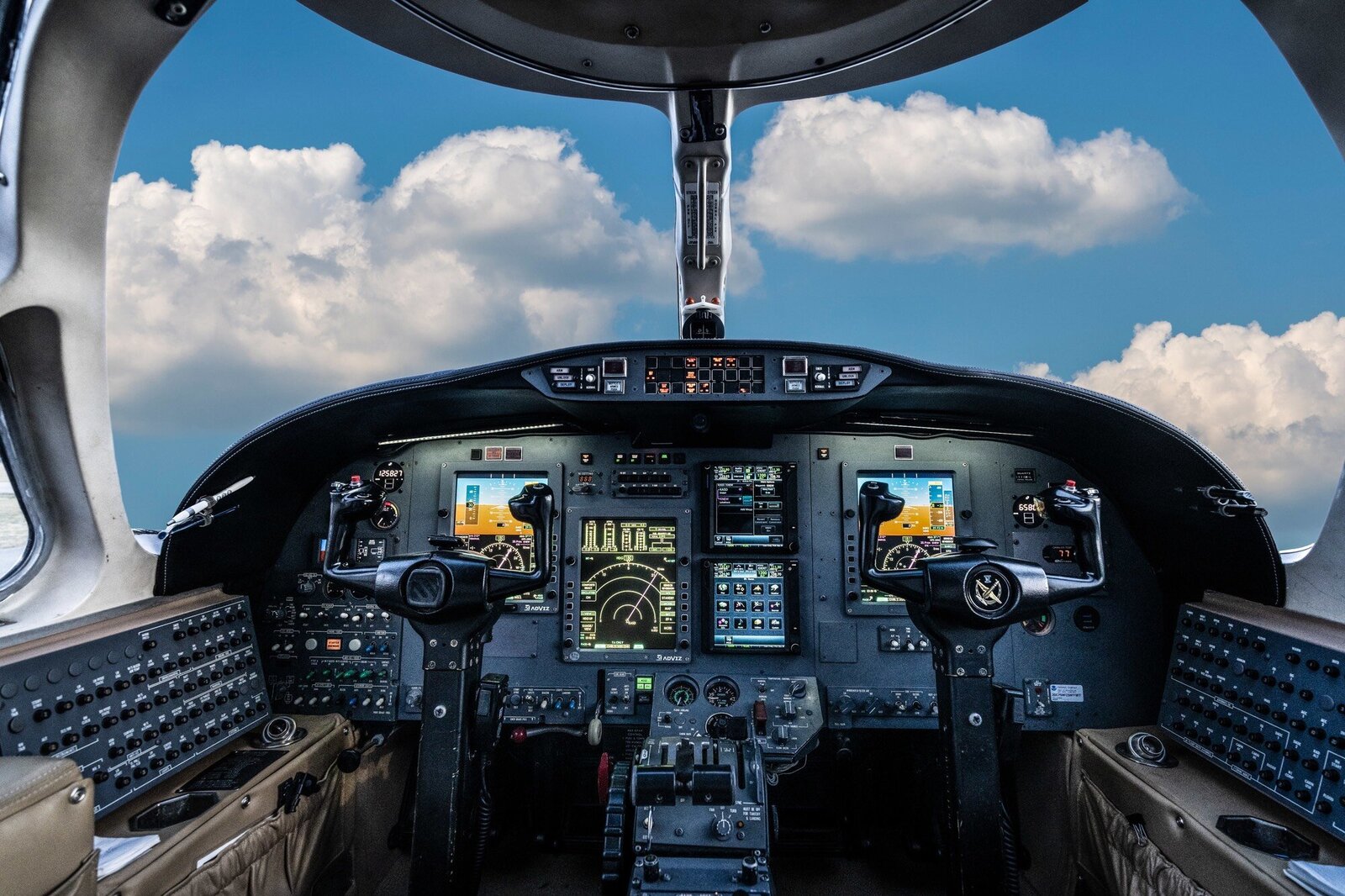 Cockpit of Cessna Citation private jet
