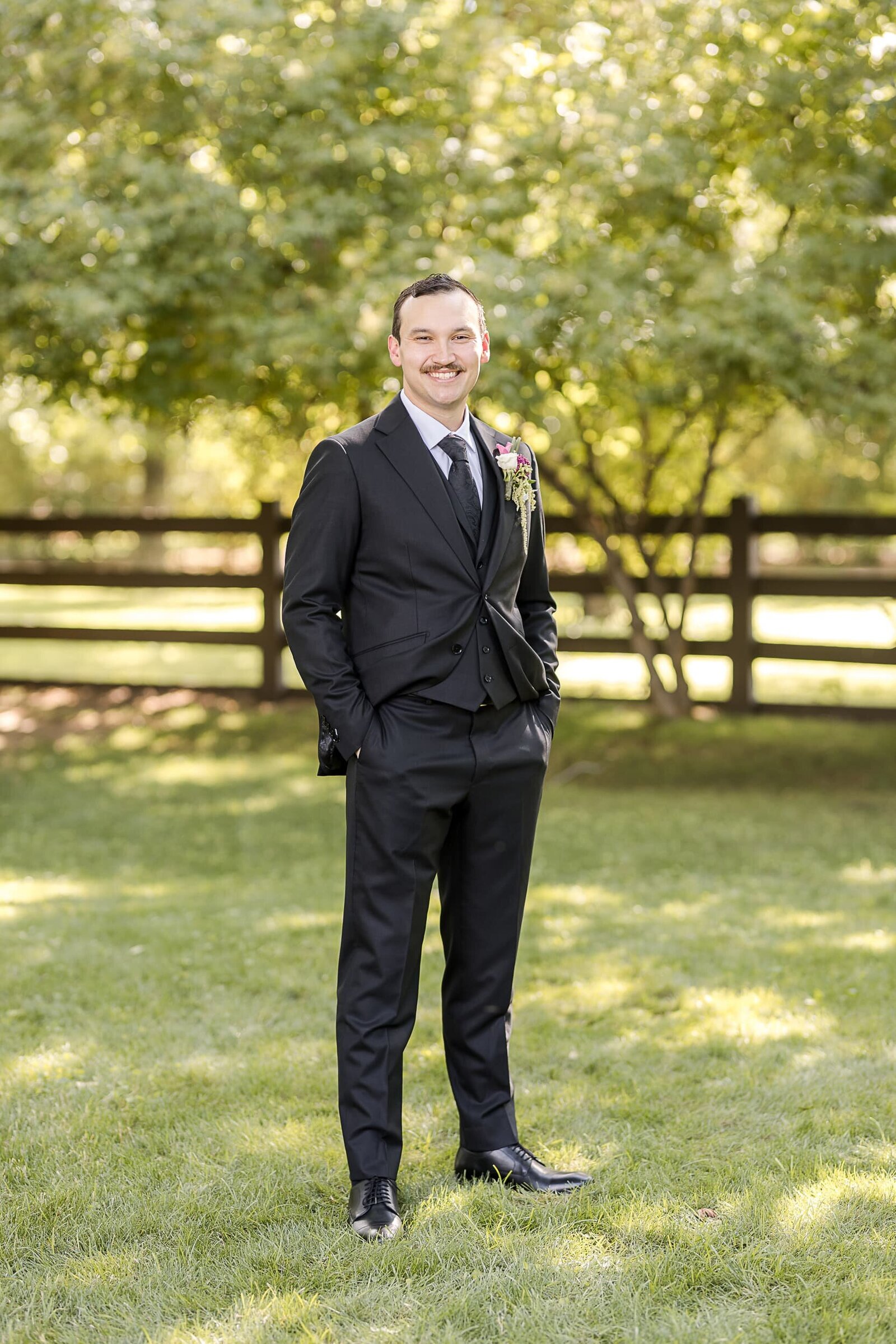 Phoenix-Wedding-Photographer-and-Videographer-Venue-at-the-Grove-PayWed-1067