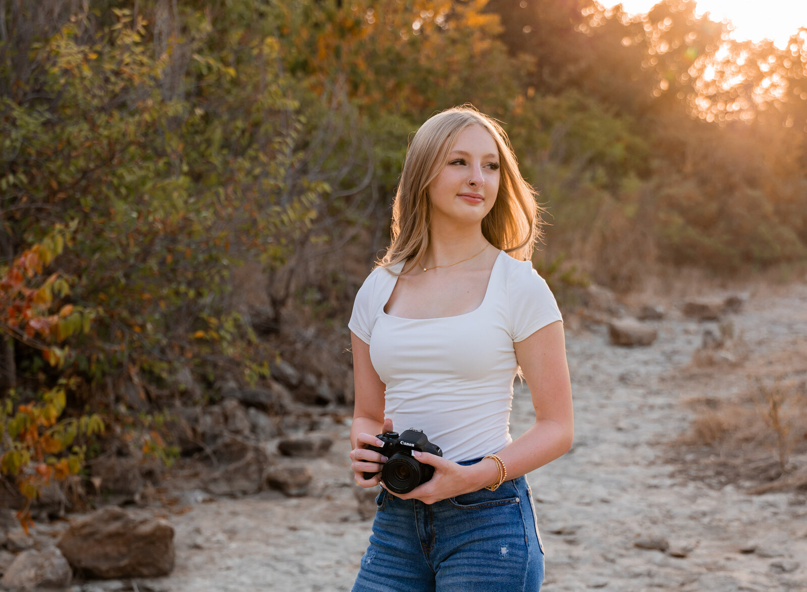 phtoographer with camera