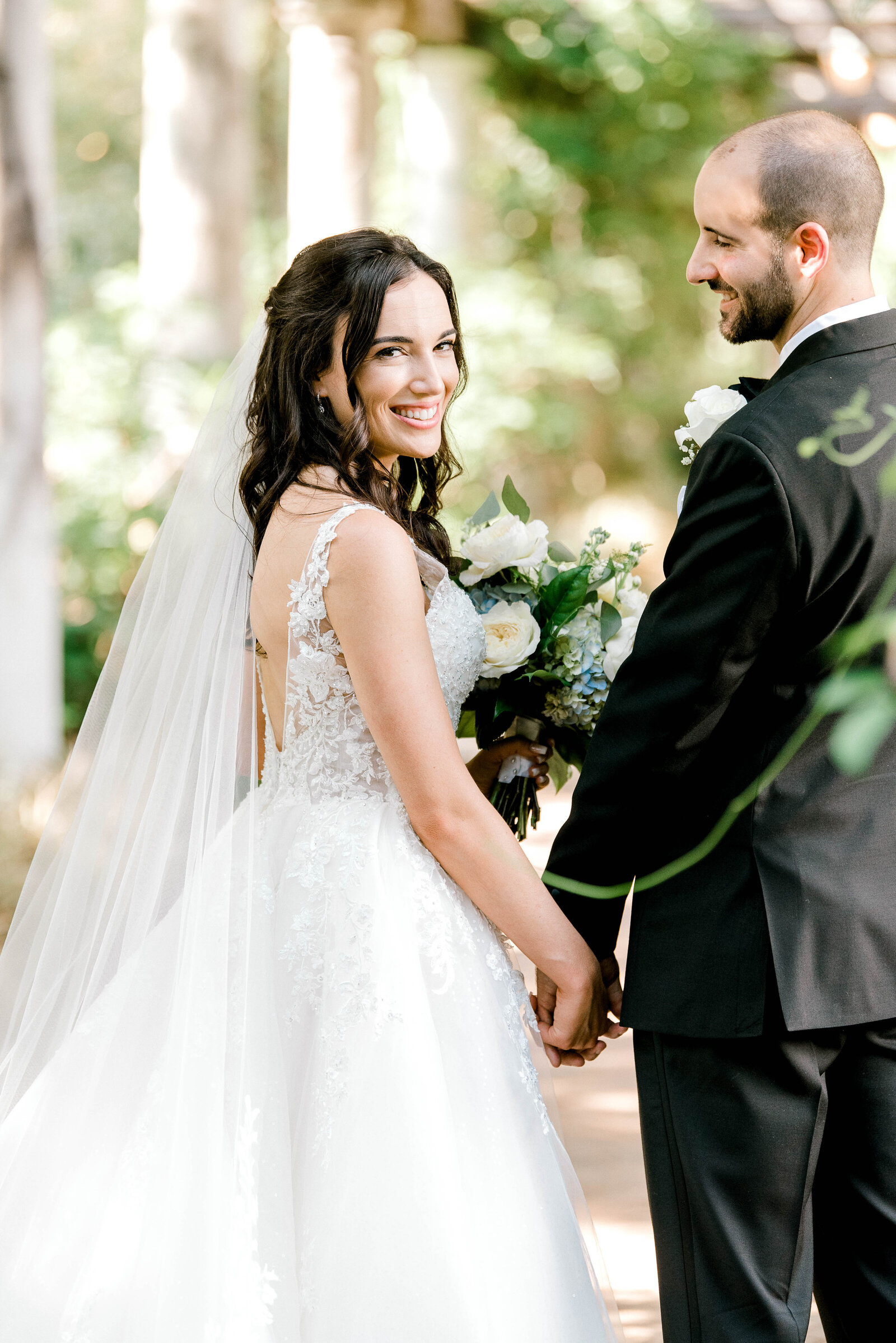 Charlotte-Wedding-Photographer-North-Carolina-Bright-and-Airy-Alyssa-Frost-Photography-Daniel-Stowe-Botanical-Gardens-13