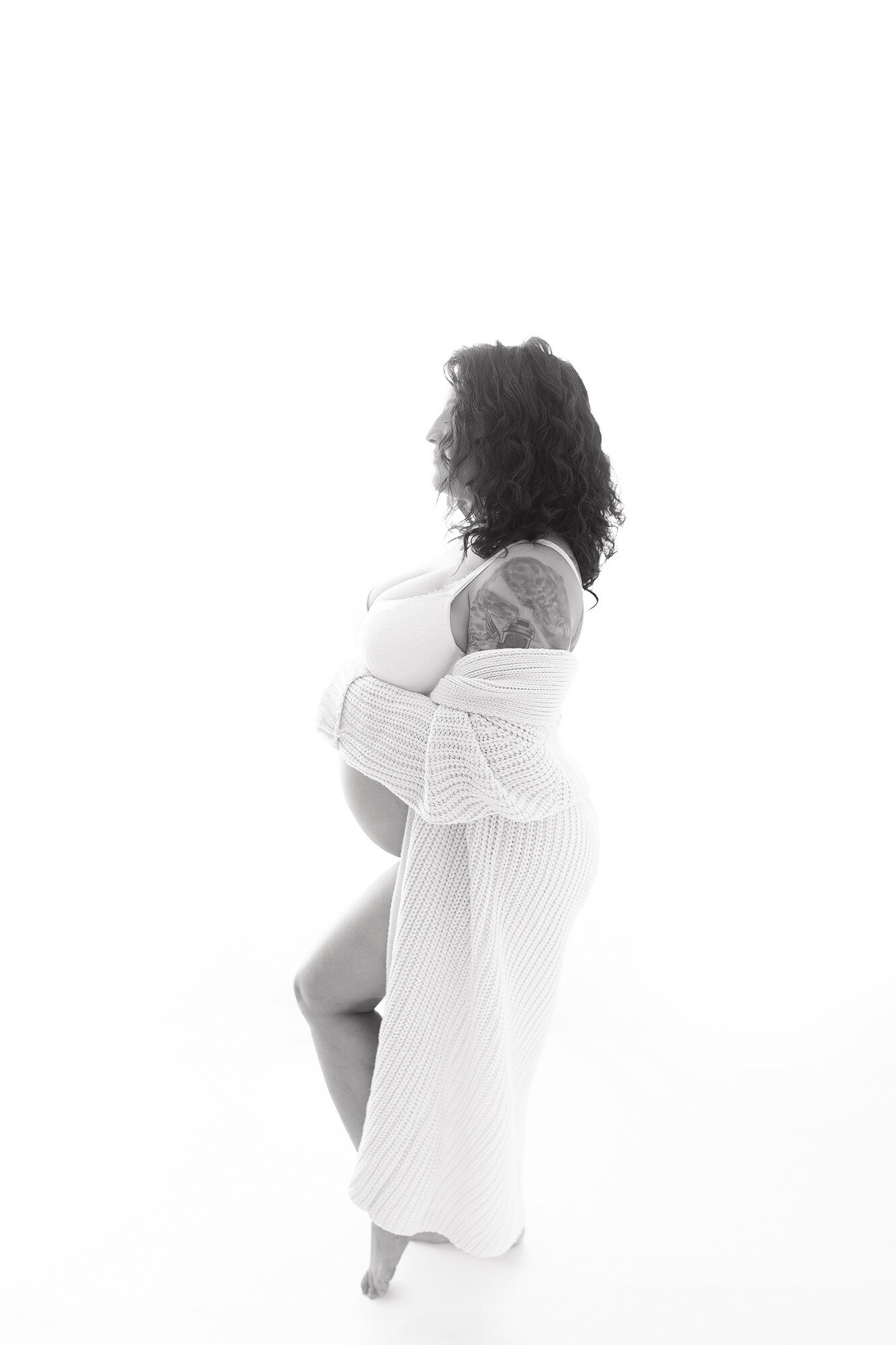 fargo-maternity-session-chelsea-nichole-photography