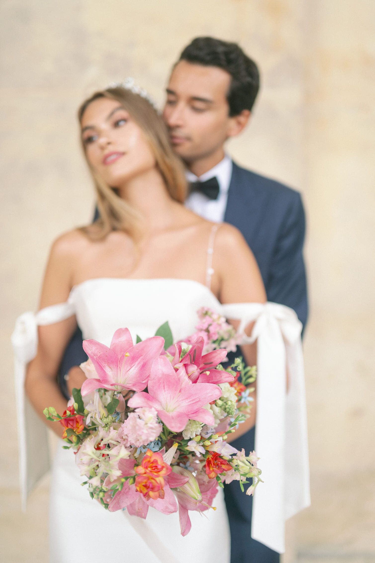 bouquet-de-mariee-fleurs-fraiches-colorees