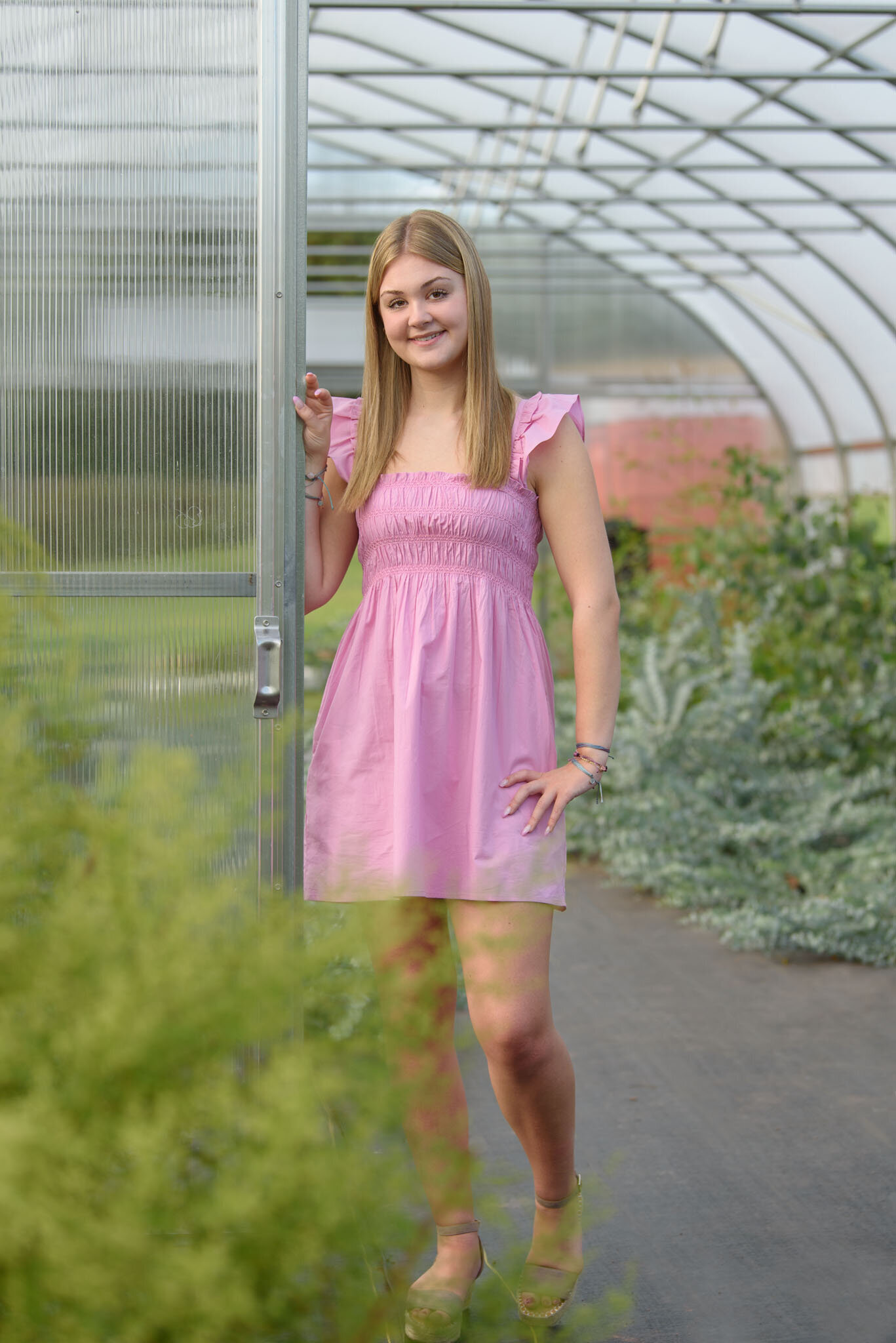 Senior Photos_Girl_Elizabethtown_Flower Farm_LH2_7915