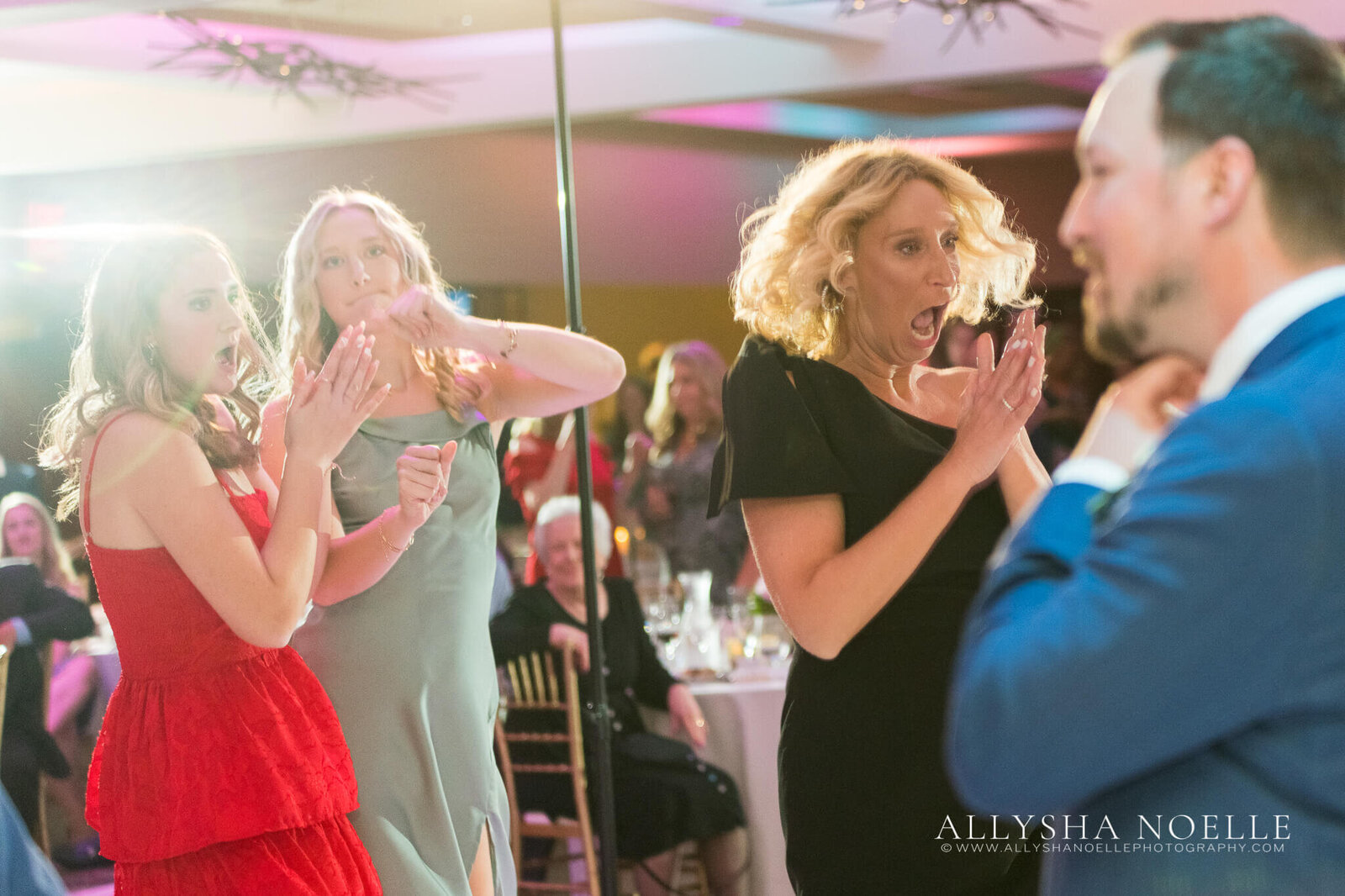 Wedding-at-River-Club-of-Mequon-926