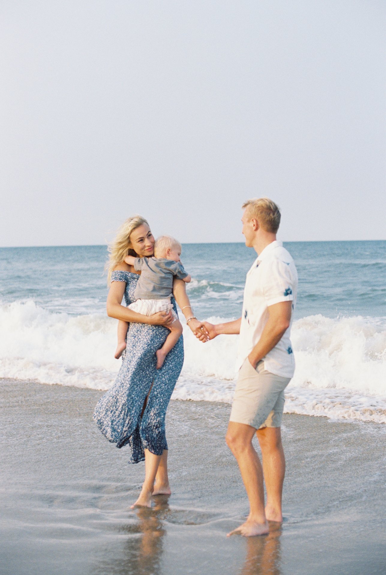 virginia-beach-sunset-maternity-photo