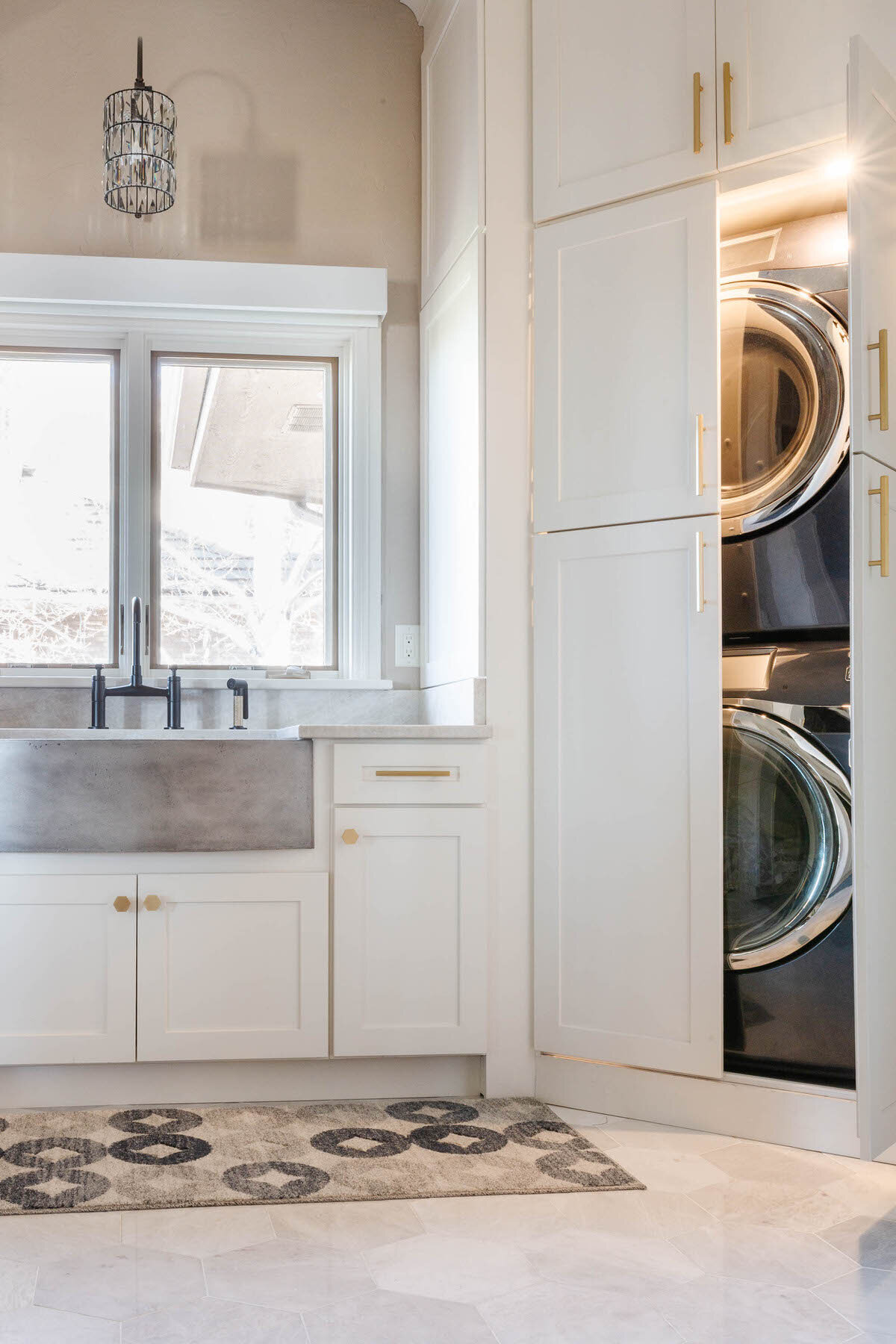 Contemporary Glam Transitional Mud Room Laundry Room by Peggy Haddad Interiors5