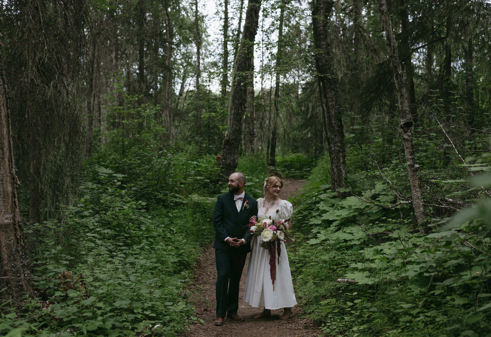 wedding-in-talkeetna-alaska