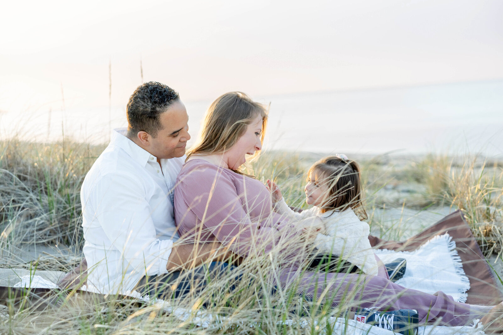 Family Maternity Photoshoot in Sunken Meadow