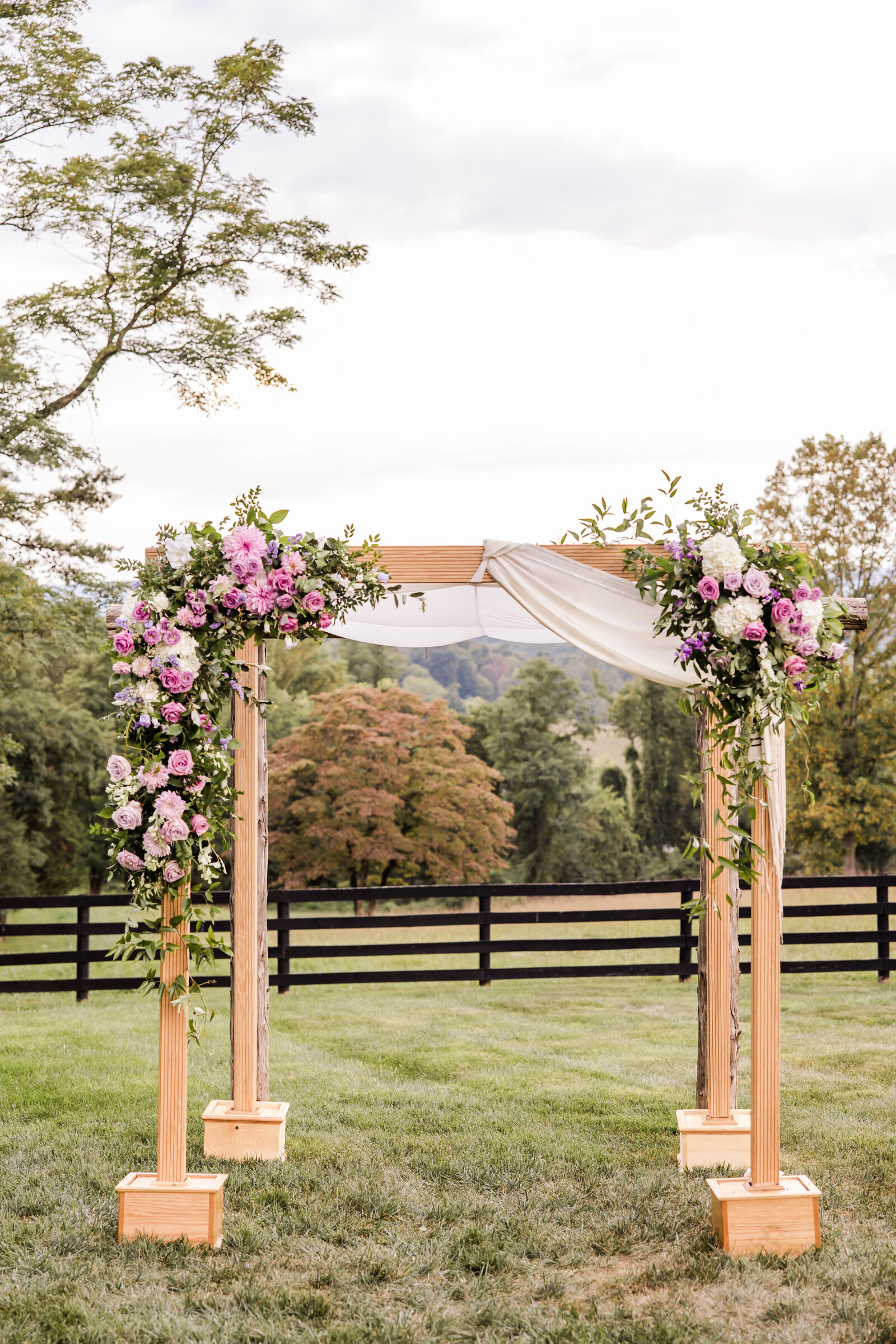 Oak_Barn_At_Loyalty_Leesburg_VA_Wedding_Photographer_Weltz312