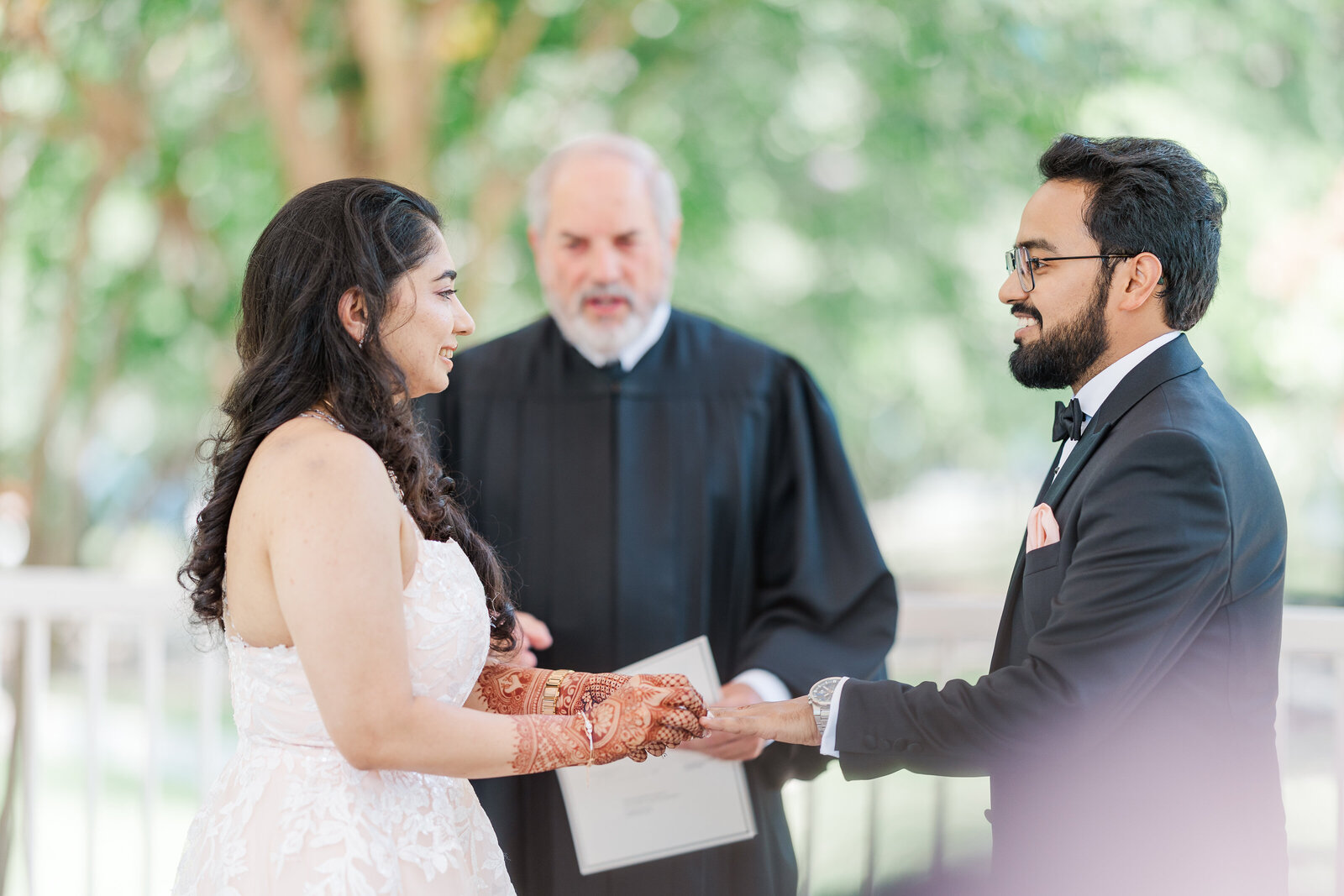 Indian-couple-wedding-ceremony