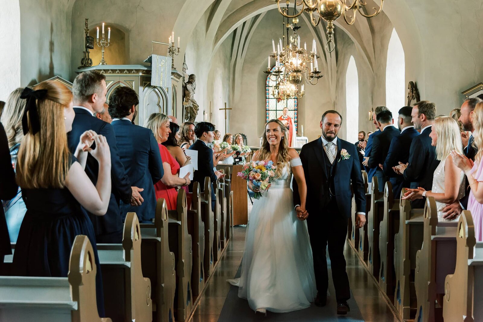 Destination Wedding Photographer Anna Lundgren in Stockholm Swedish American wedding at Ranas Slott in Roslagen Stockholm Sweden_036