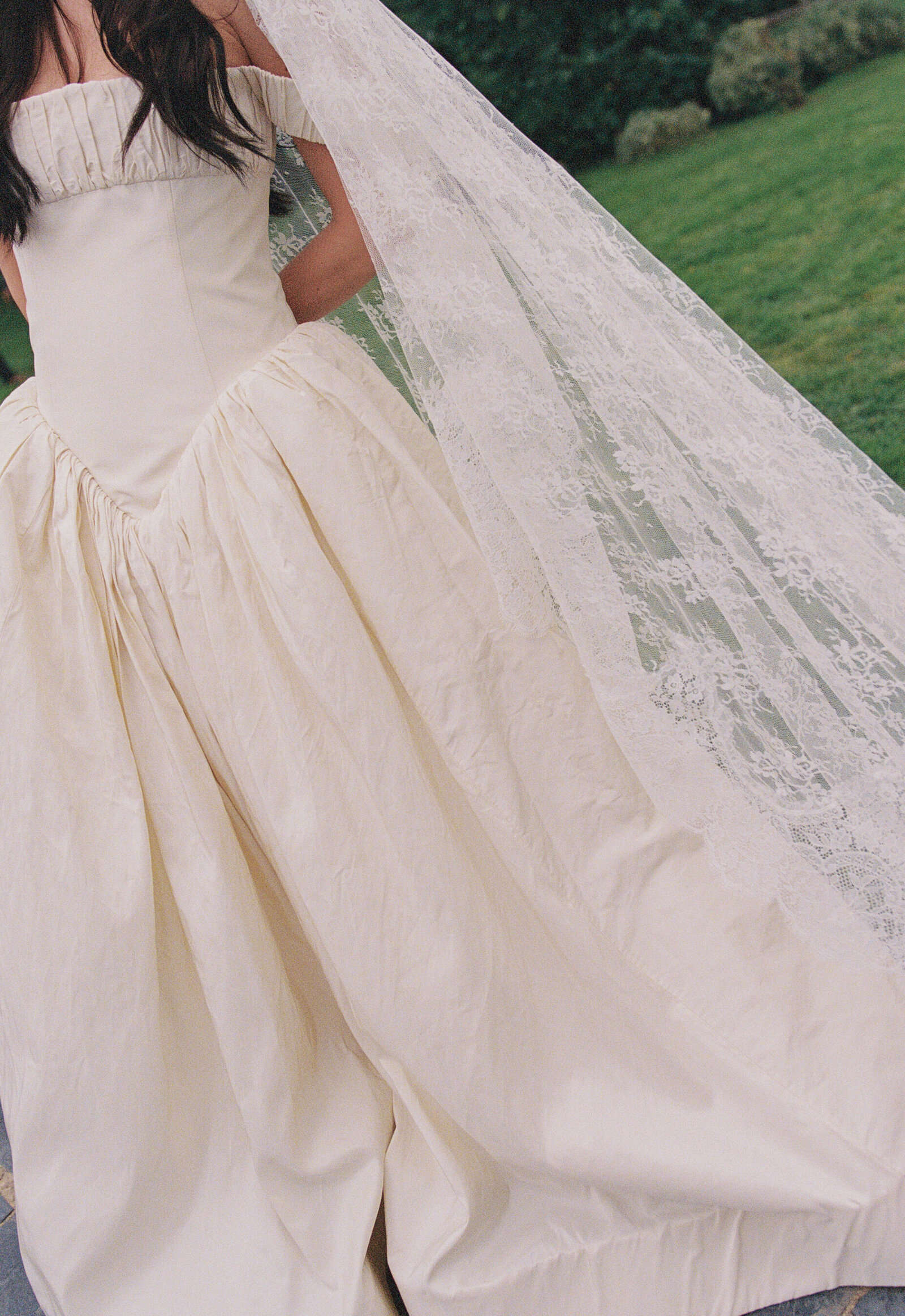 Film-Wedding-Photographer-Zara-Staples-Weddings319