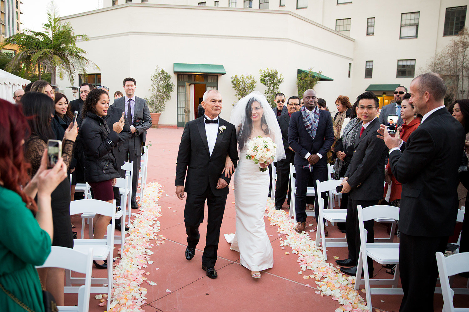 father walking daughter down the aisle