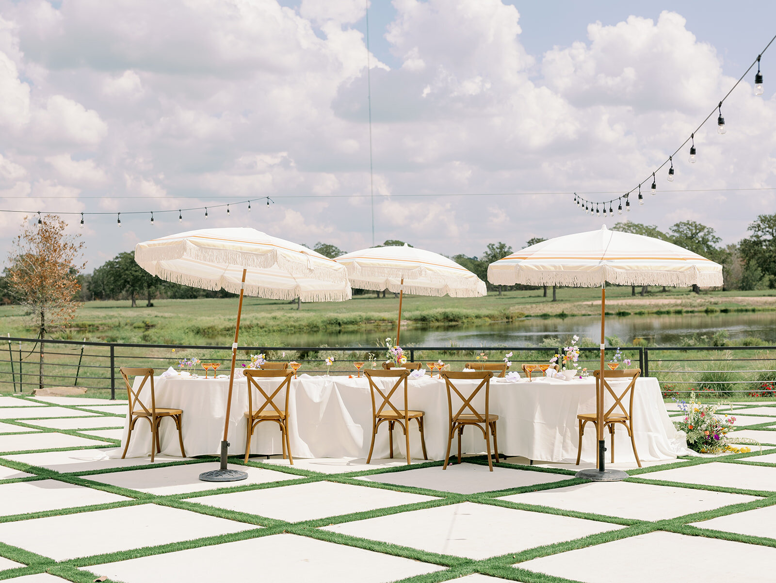 Outdoor event flowers look romantic and colorful in Texas.